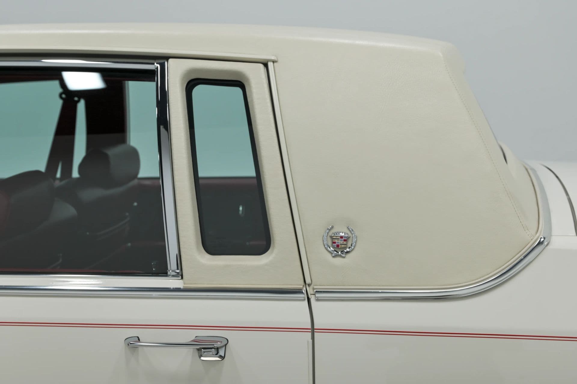 1990 Cadillac Brougham 4D Sedan RWD - thumbnail 28