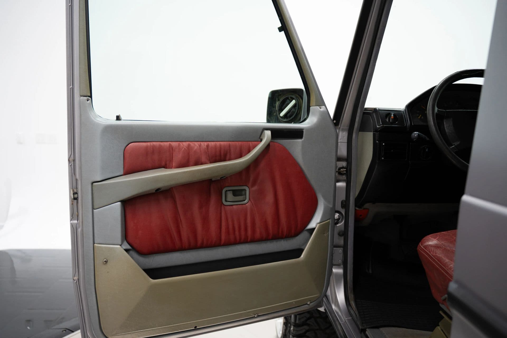1991 Mercedes-Benz G Wagon - thumbnail 26