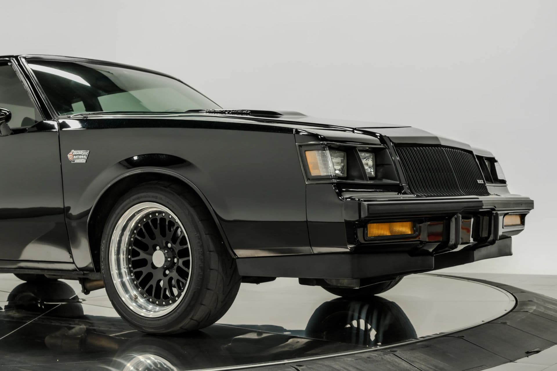 1987 Buick Grand National - thumbnail 15