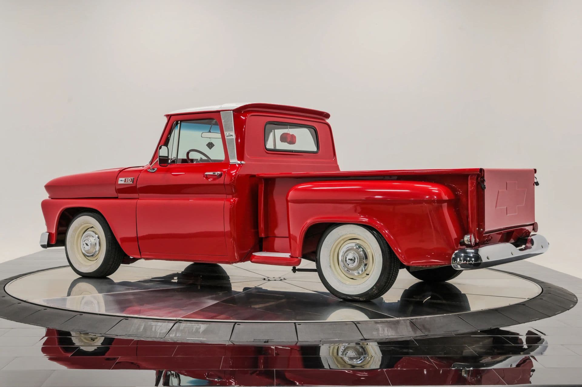 1965 Chevrolet C10 - thumbnail 4