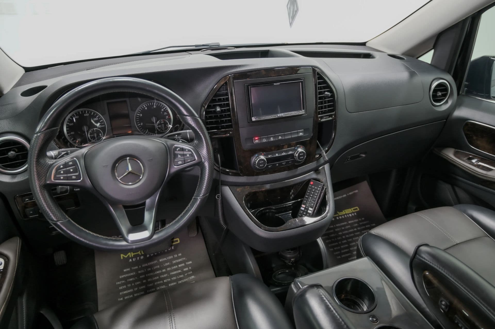 2018 Mercedes-Benz Metris Passenger Van 4D - thumbnail 33