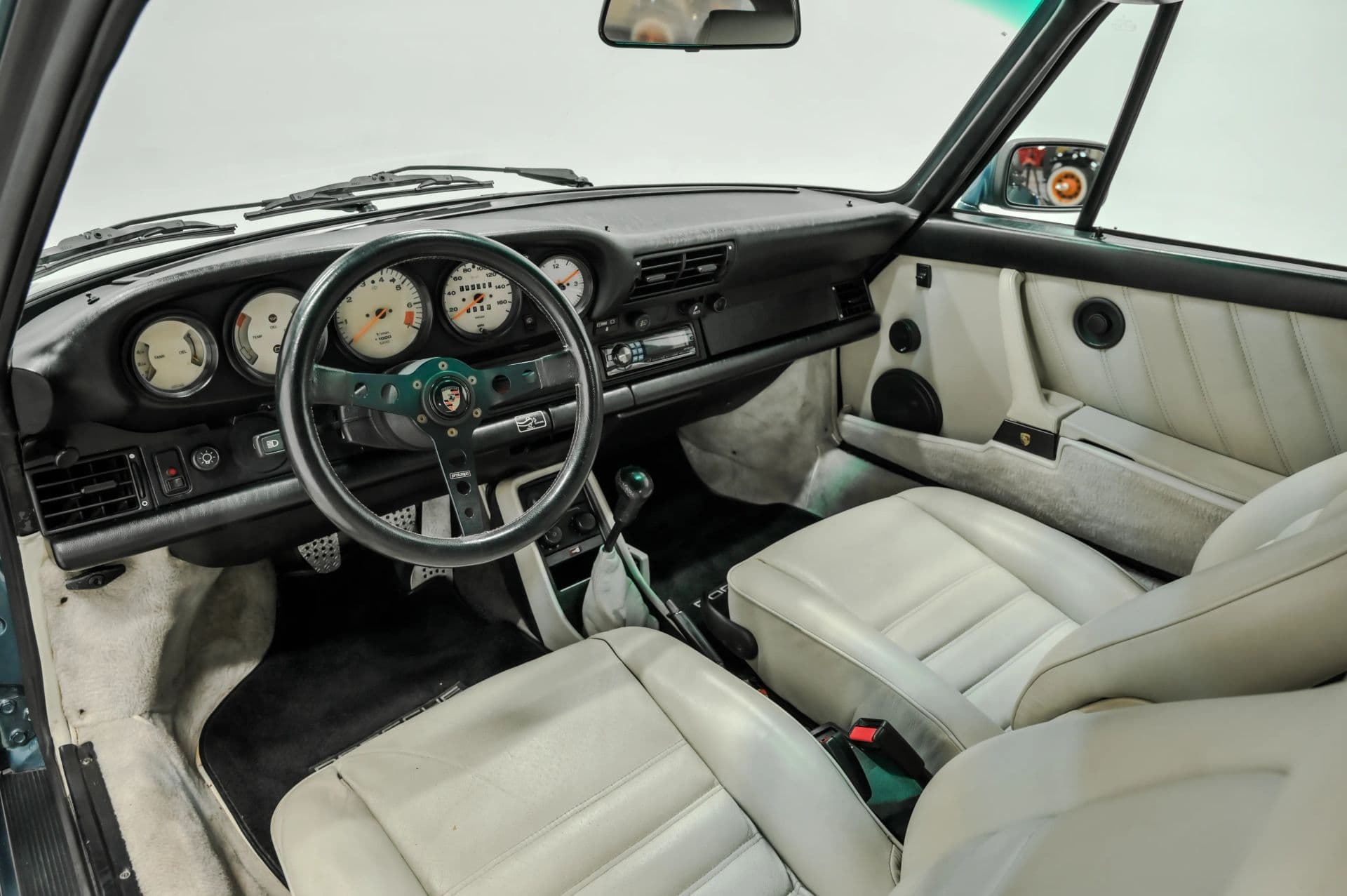 1987 Porsche 911 2D Cabriolet - thumbnail 34