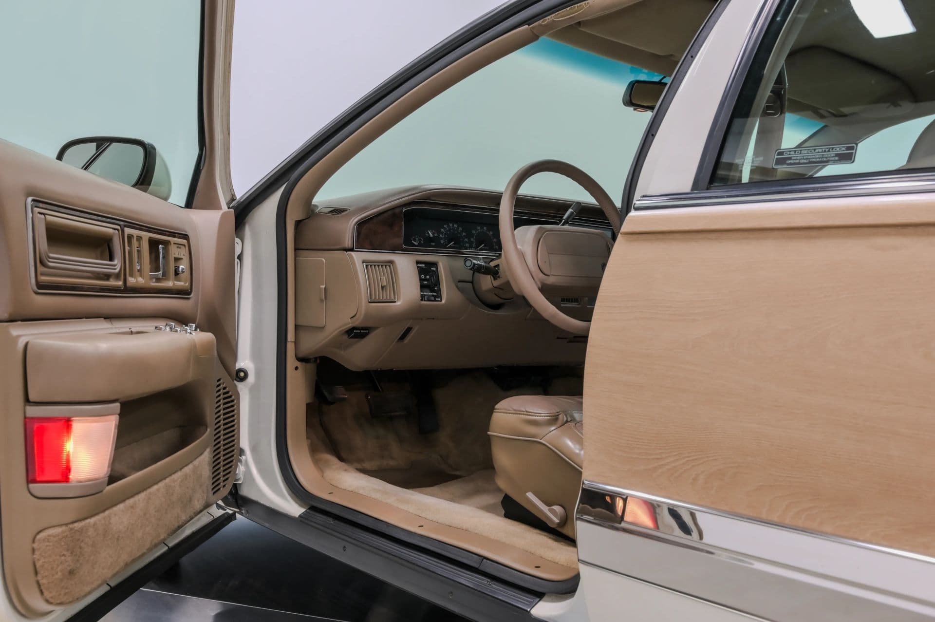 1993 Buick Roadmaster Estate Wagon 4D - thumbnail 27