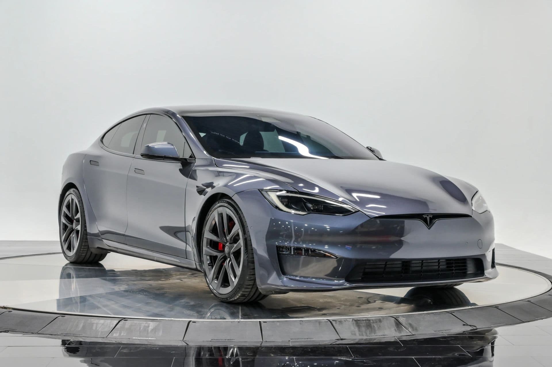 2022 Tesla Model S Plaid Sedan 4D - thumbnail 11