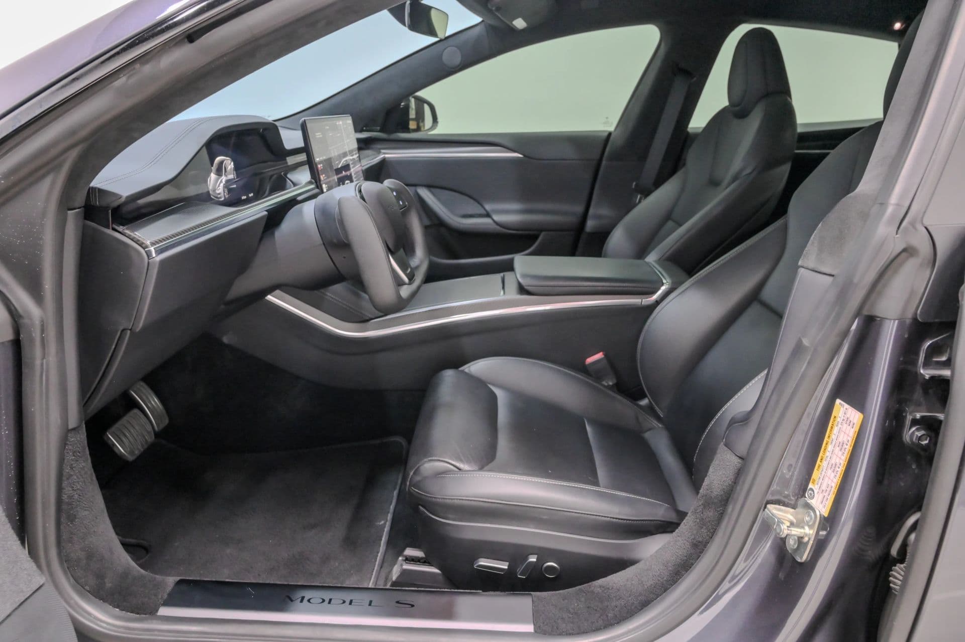 2022 Tesla Model S Plaid Sedan 4D - thumbnail 29