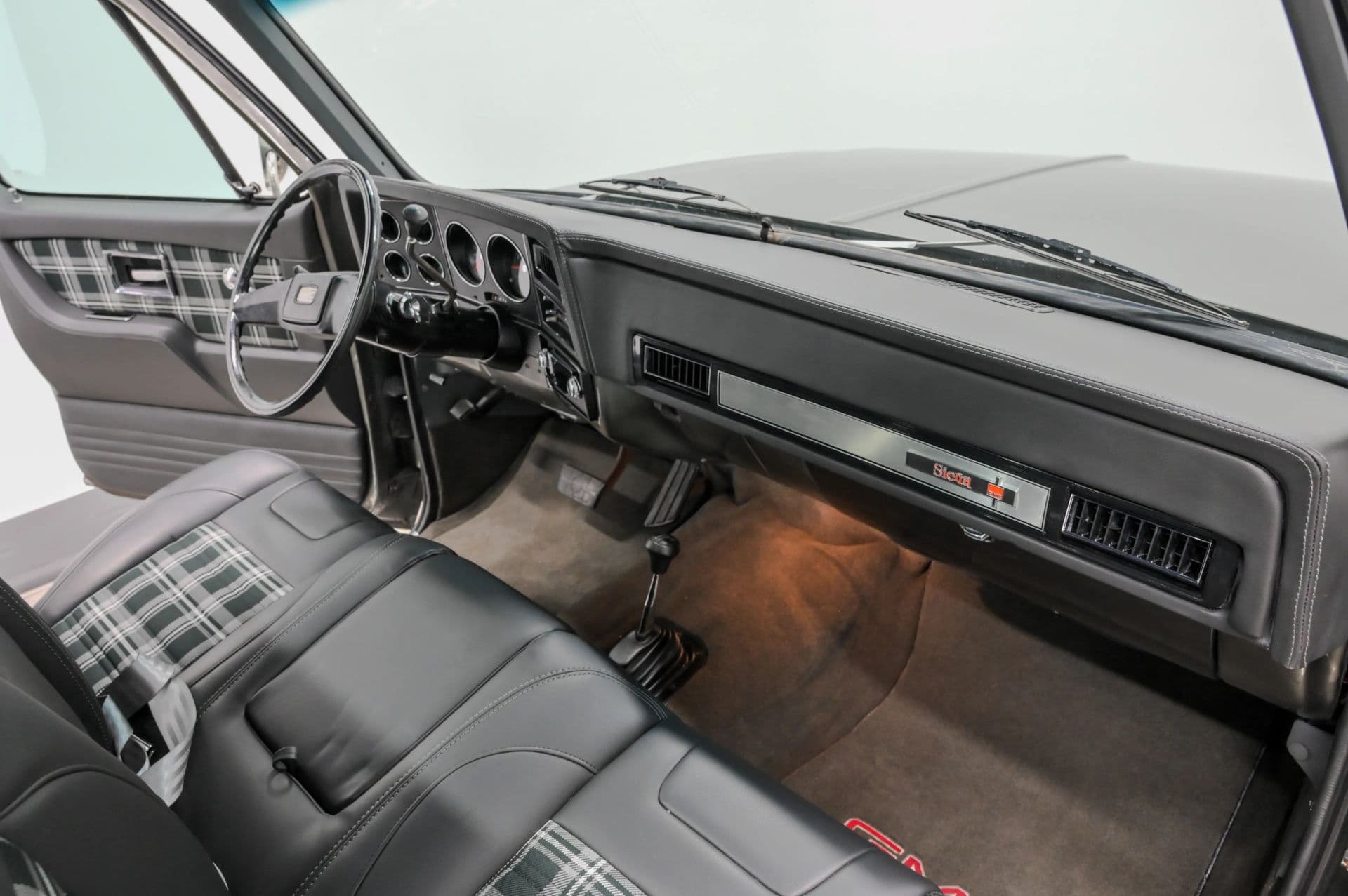 1979 GMC Sierra Grande Pick Up - thumbnail 40