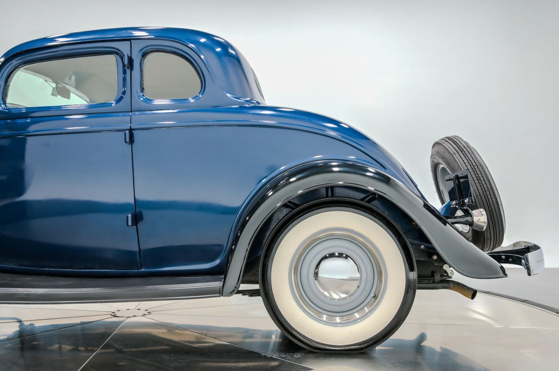 1934 FORD MODEL A - thumbnail 19