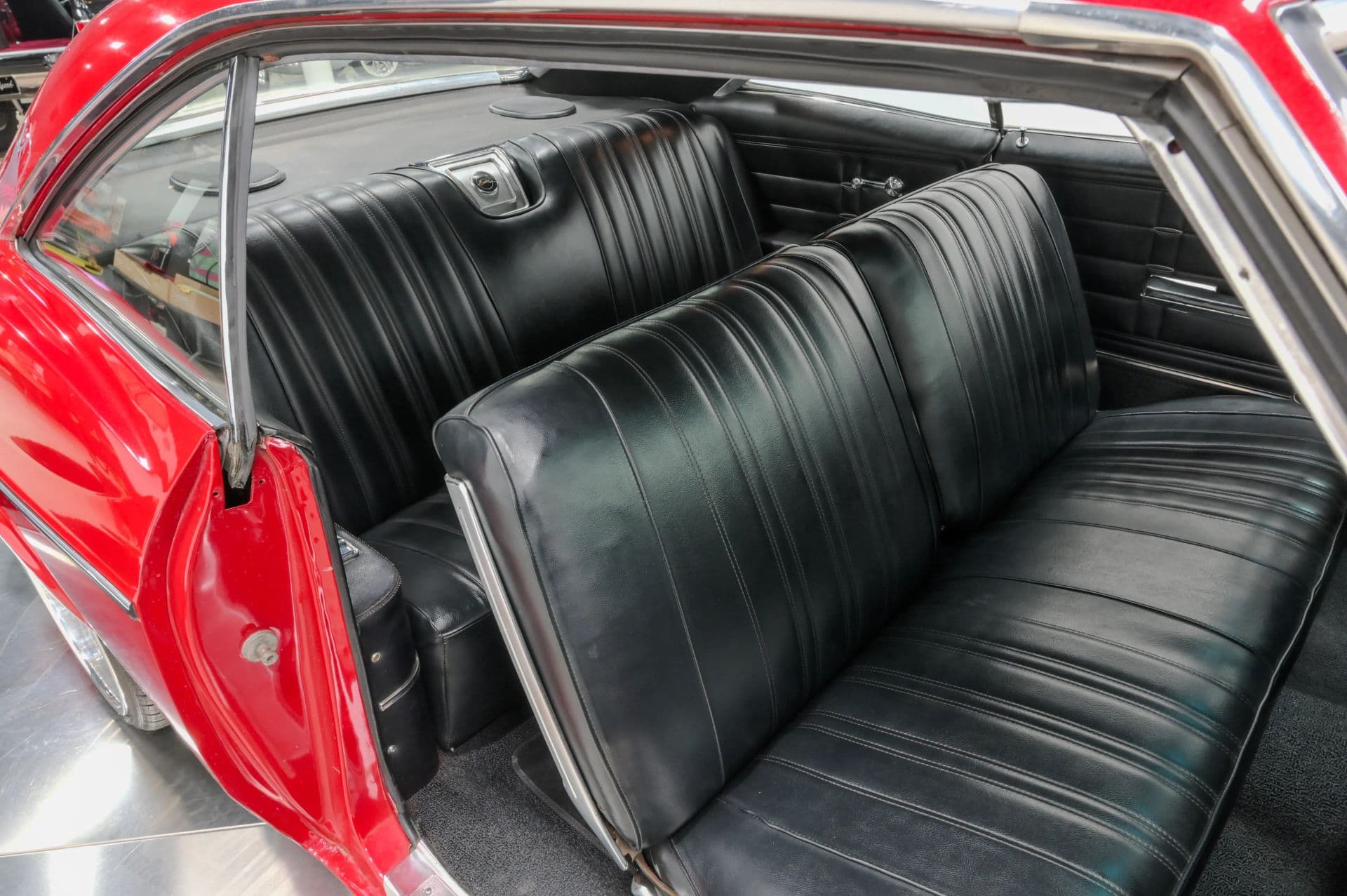 1966 Chevrolet Impala S - thumbnail 34
