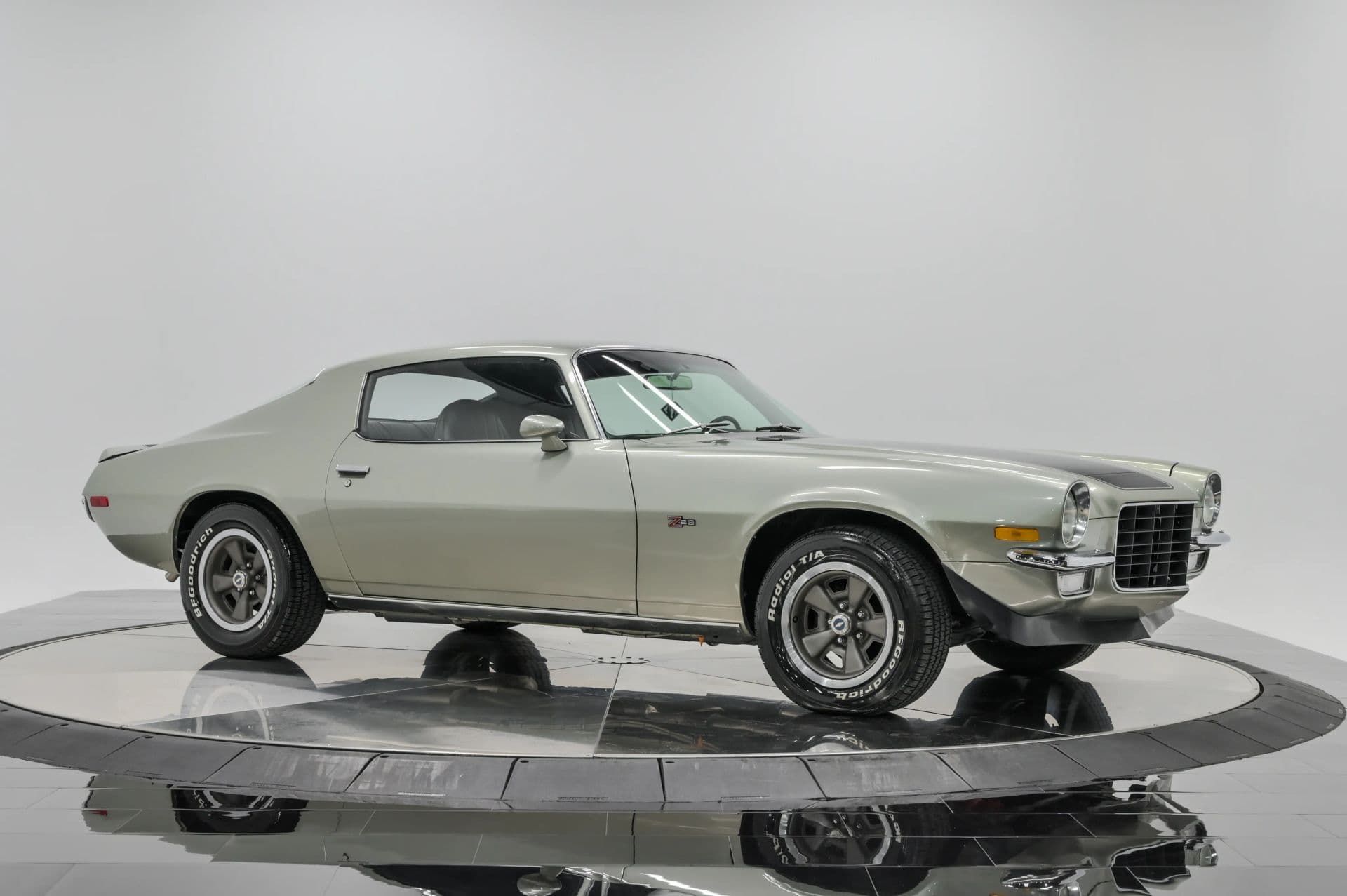 1972 Chevrolet Camaro Z28 - thumbnail 10
