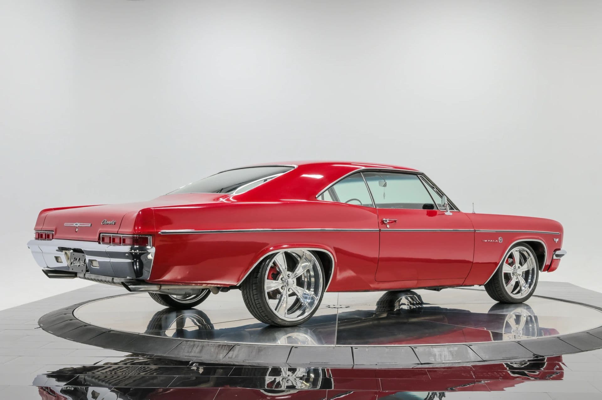 1966 Chevrolet Impala S - thumbnail 8