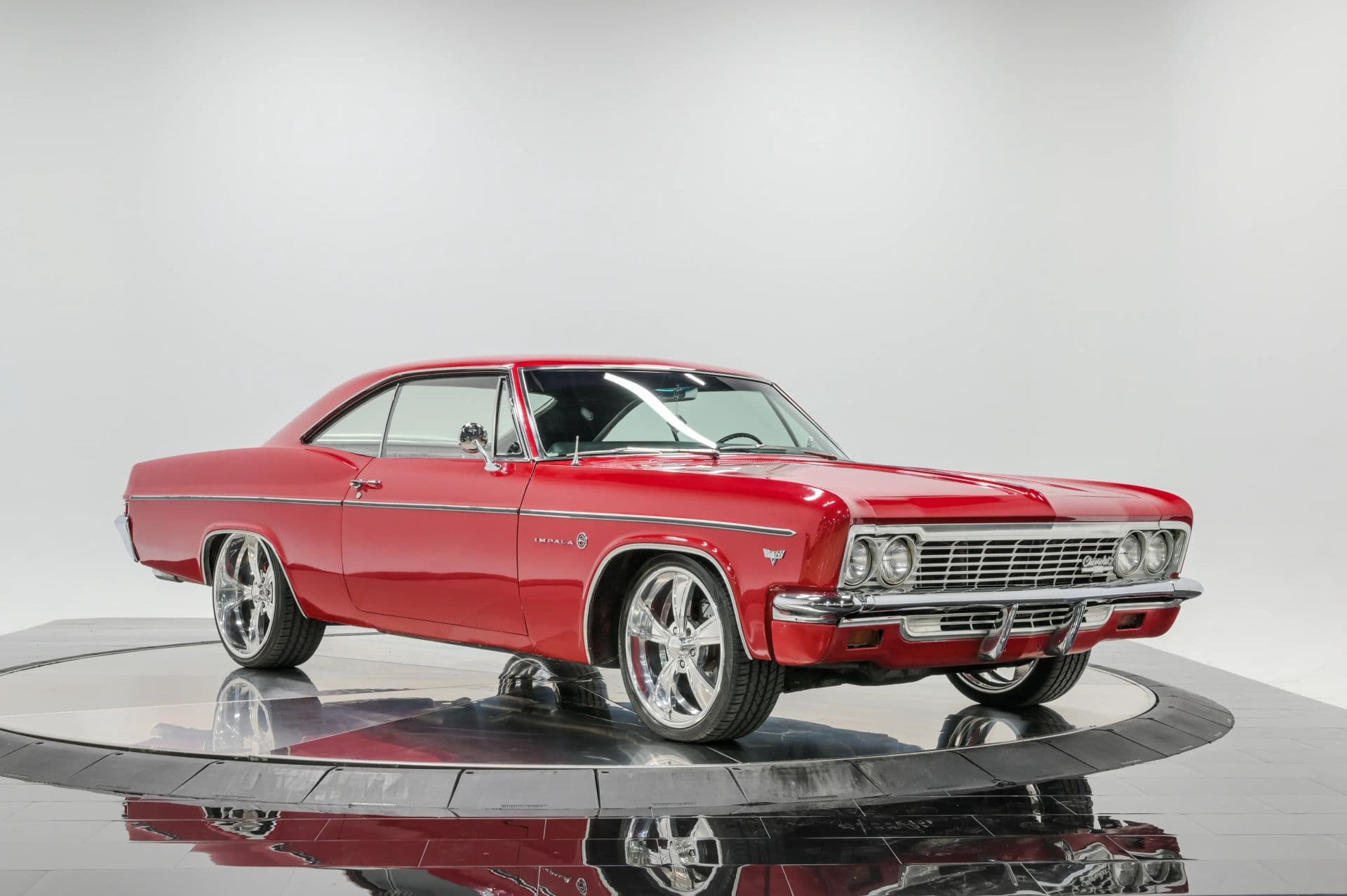 1966 Chevrolet Impala S - thumbnail 11