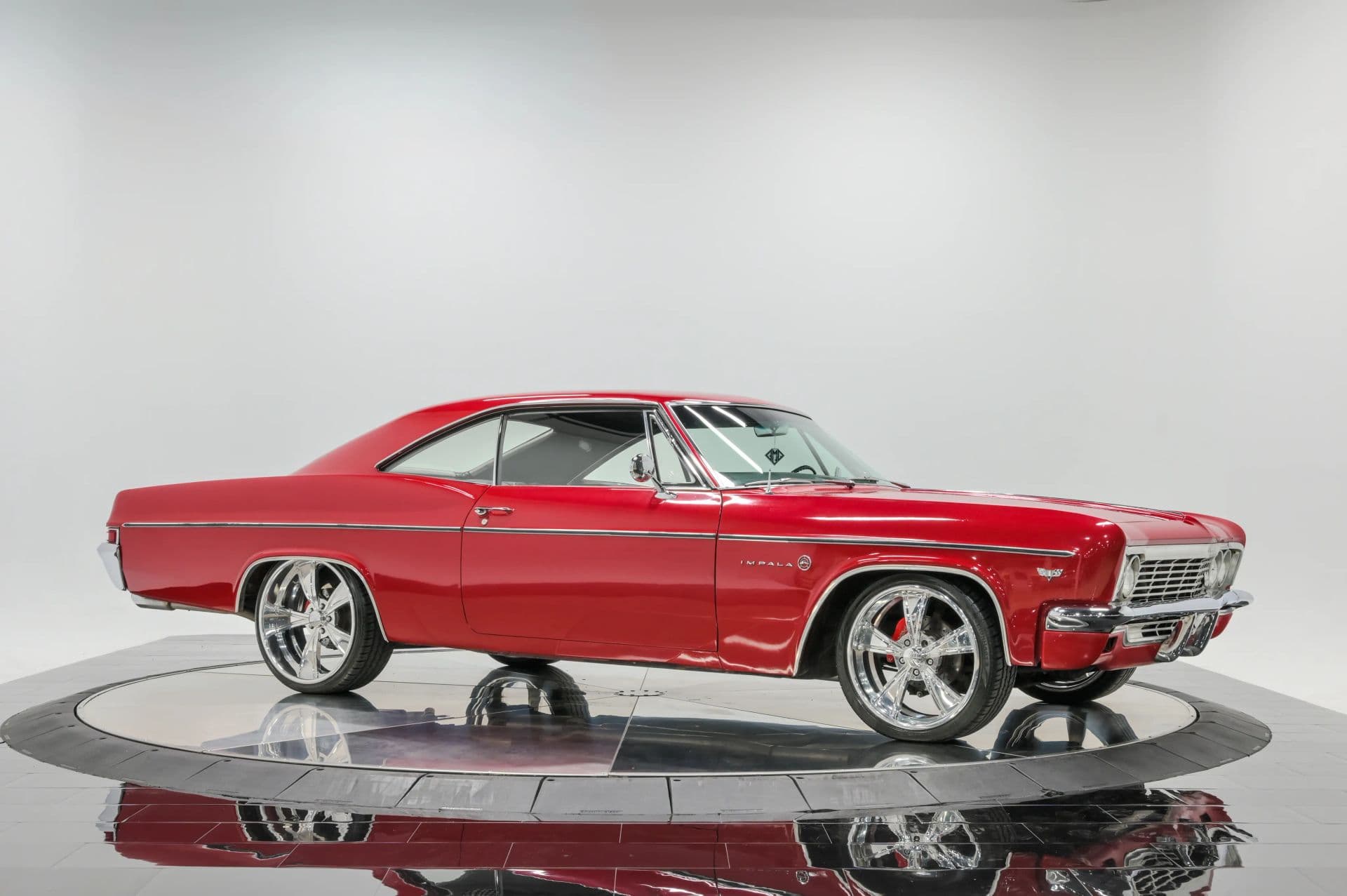 1966 Chevrolet Impala S - thumbnail 10
