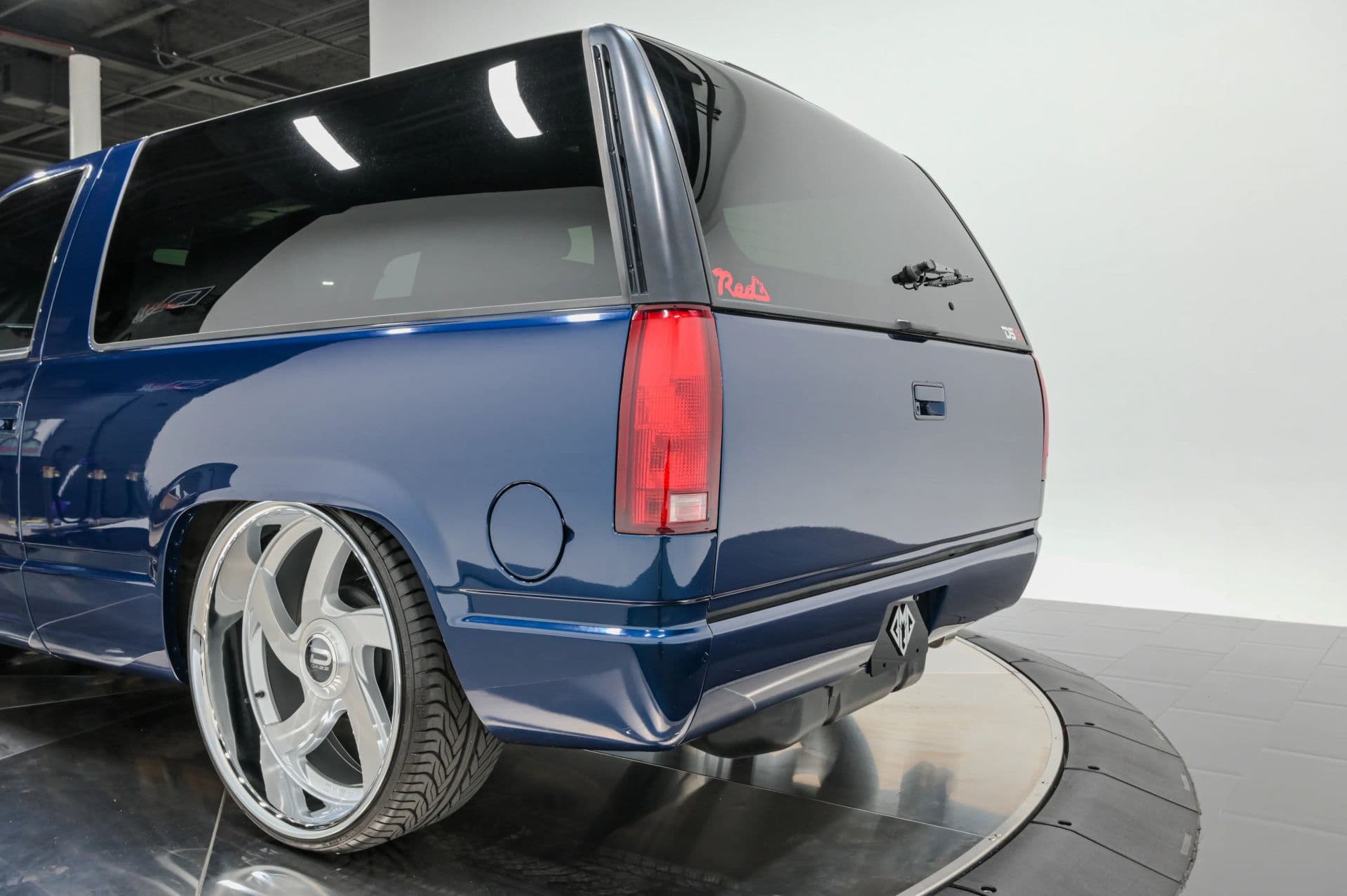 1997 Chevrolet Tahoe Sport Utility 2D - thumbnail 21