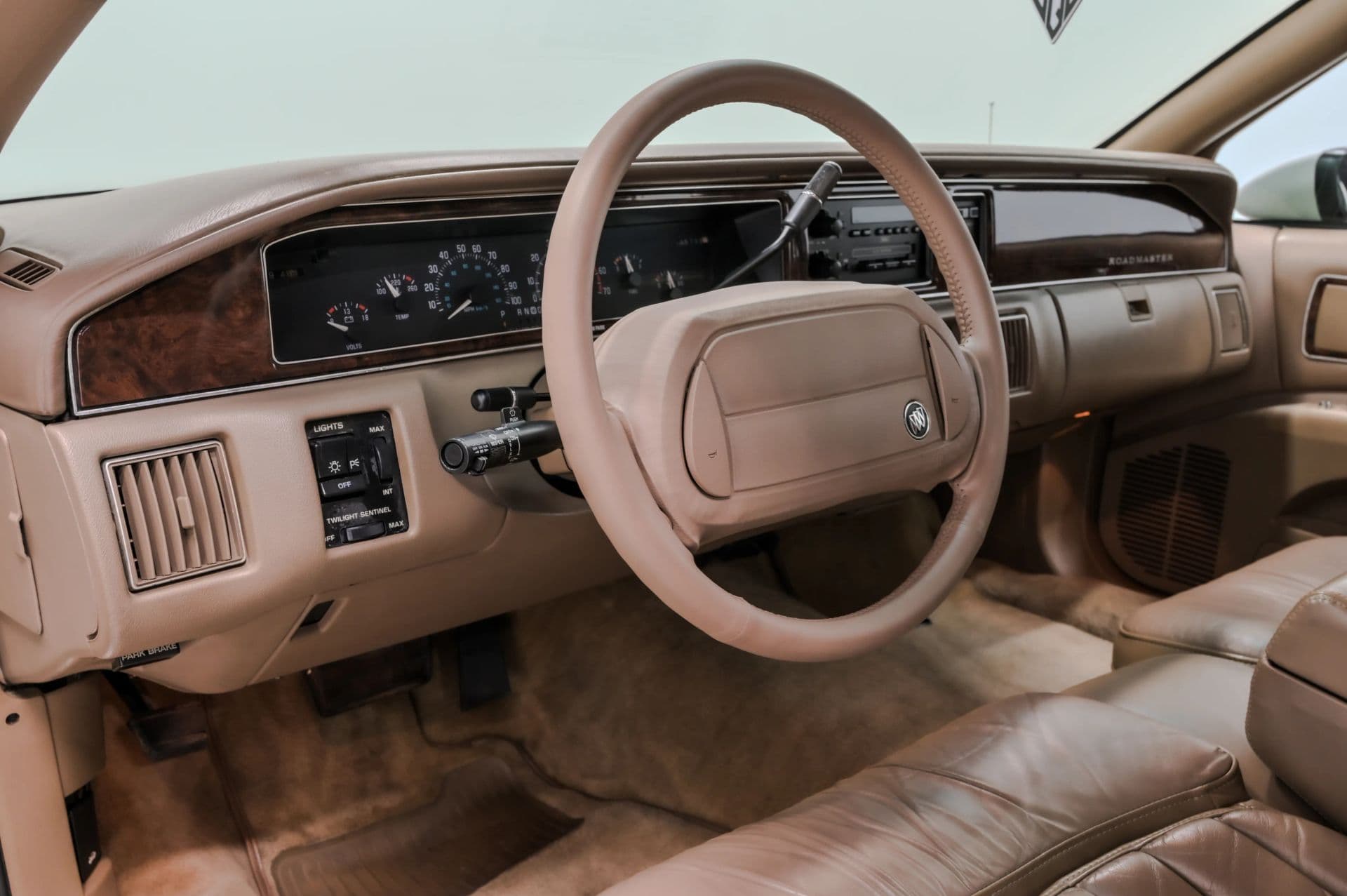 1993 Buick Roadmaster Estate Wagon 4D - thumbnail 30
