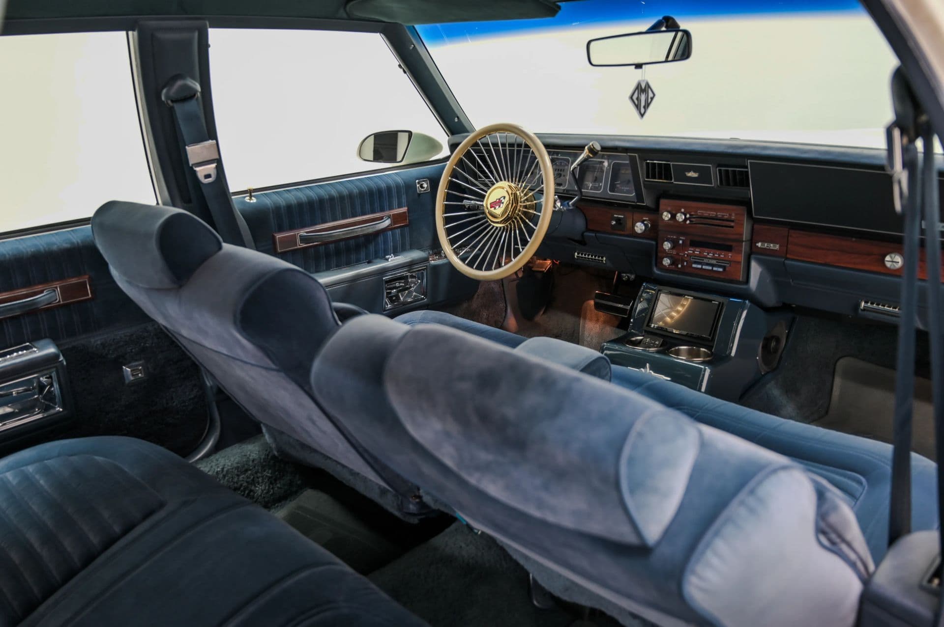 1989 Chevrolet Caprice Classic Brougham 4D Sedan - thumbnail 37