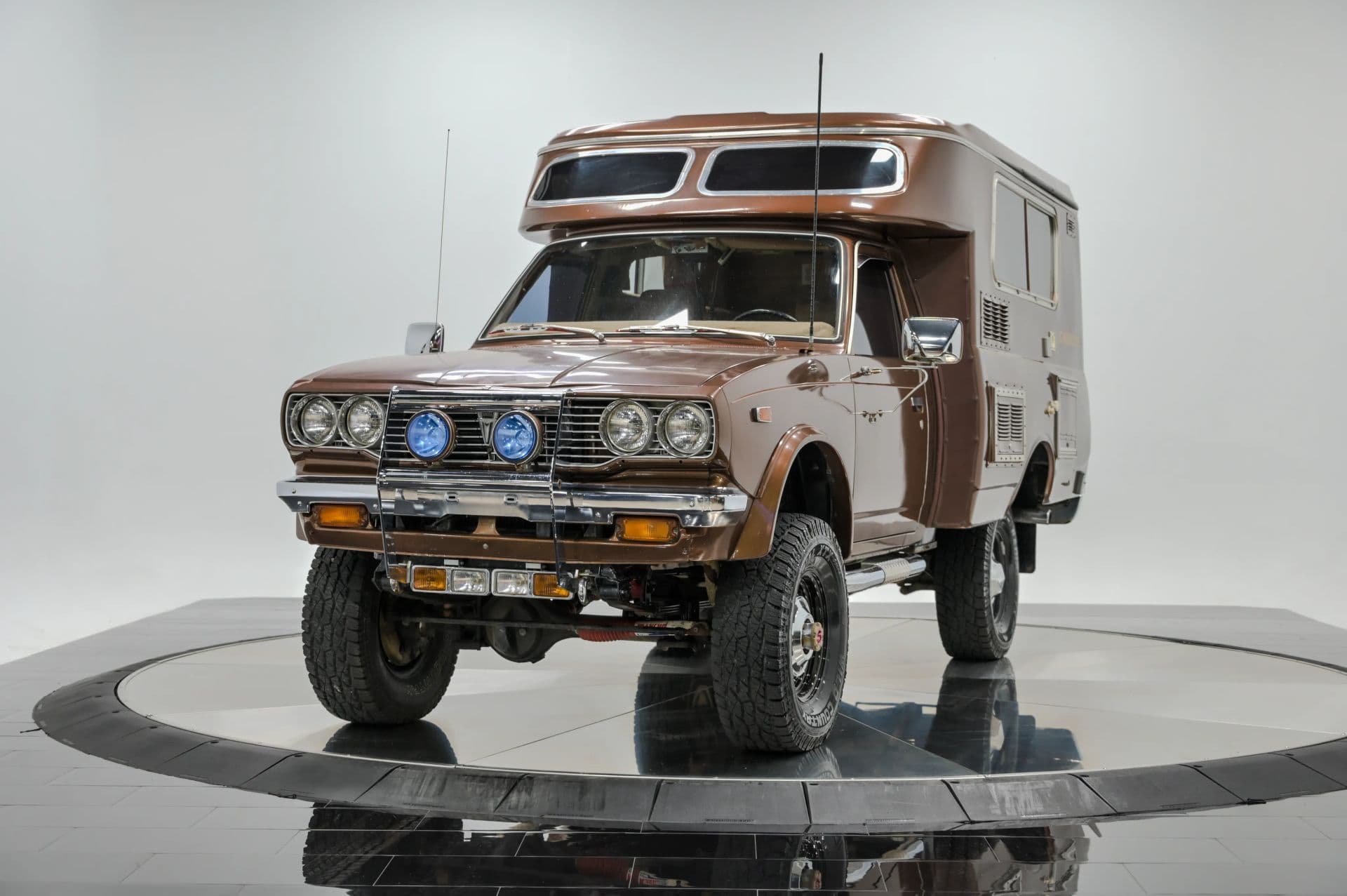 1978 Toyota Chinook - thumbnail 12