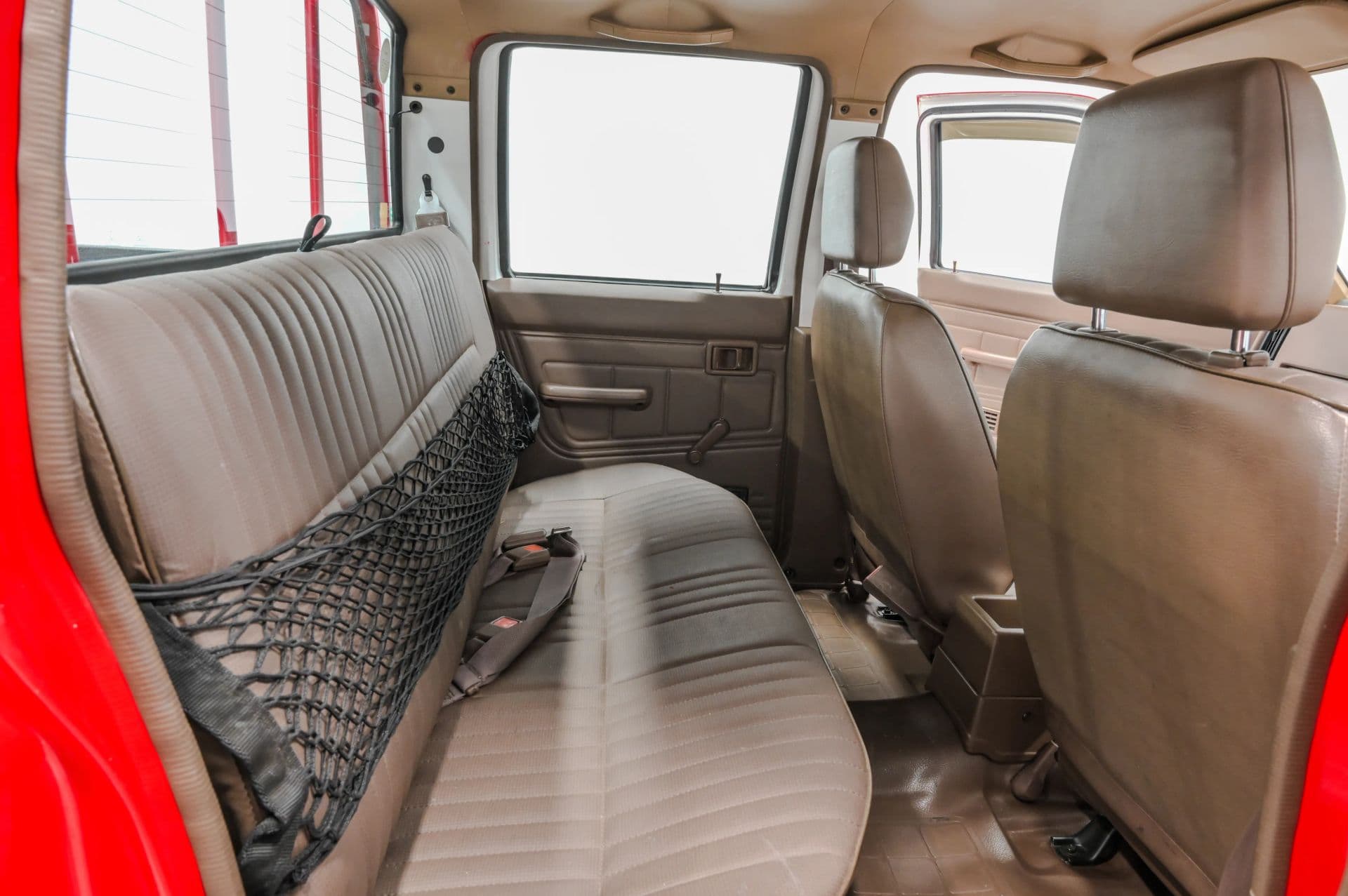 1991 Nissan Datson - thumbnail 37