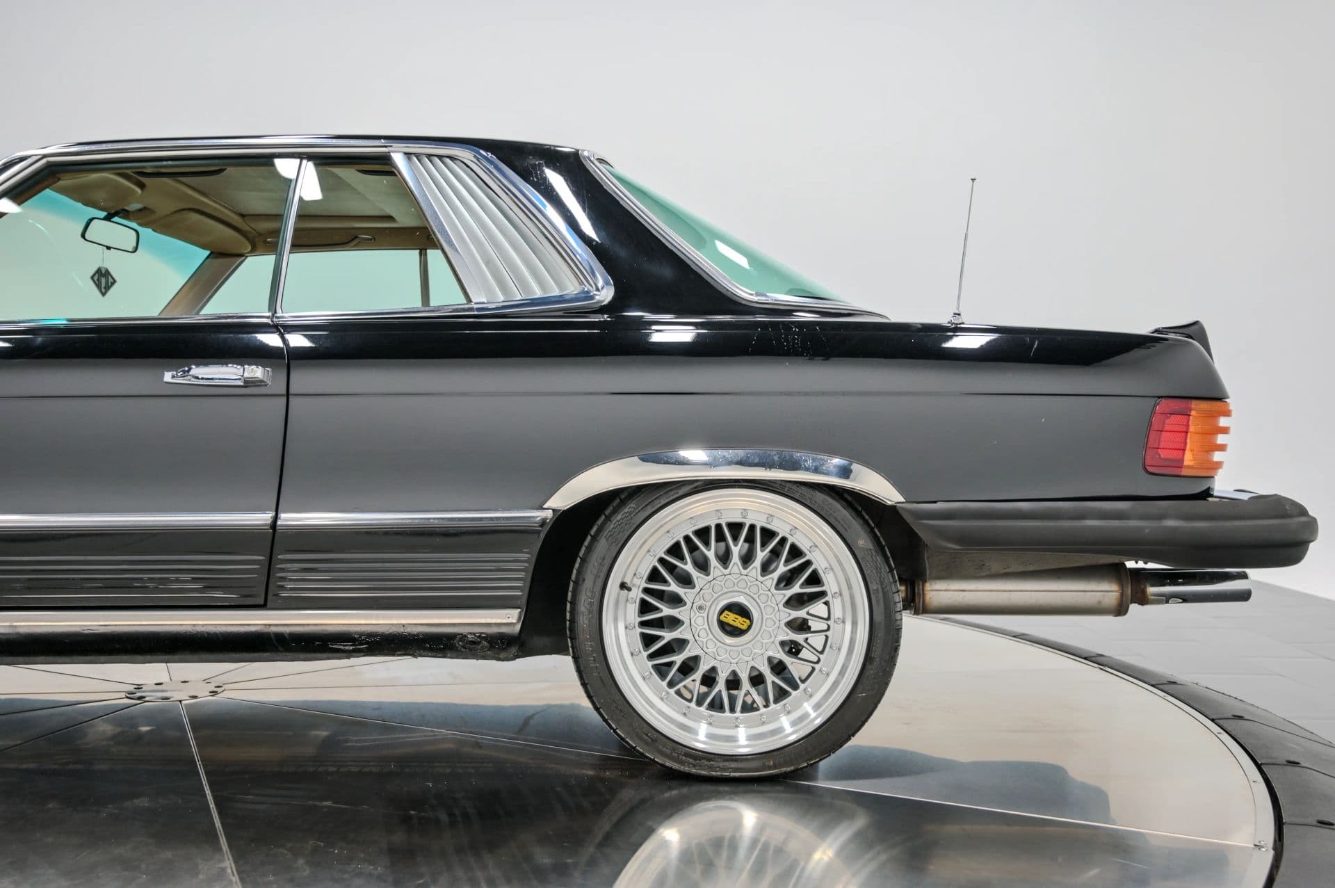 1979 Mercedes SLC - thumbnail 20