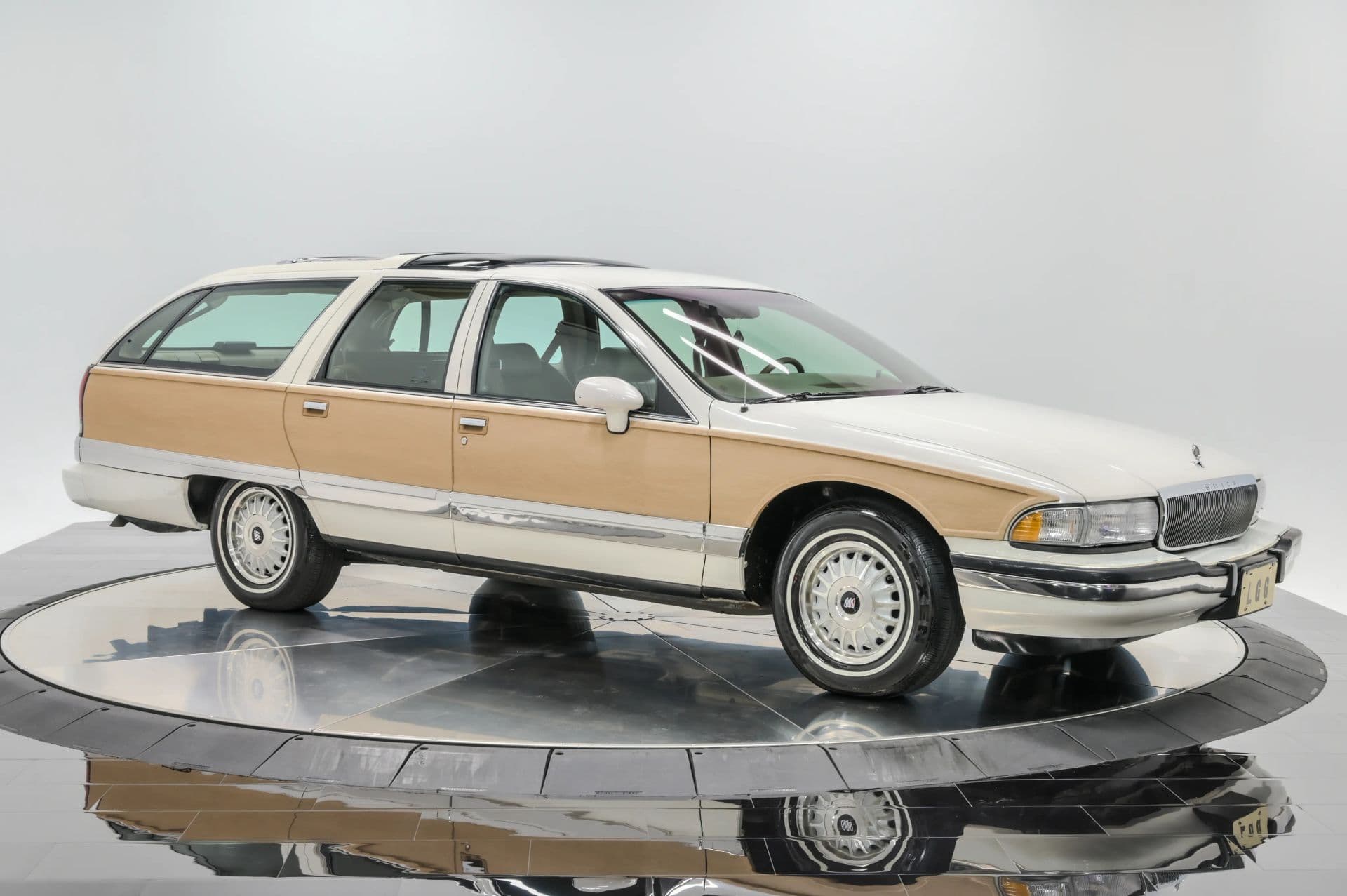 1993 Buick Roadmaster Estate Wagon 4D - thumbnail 10