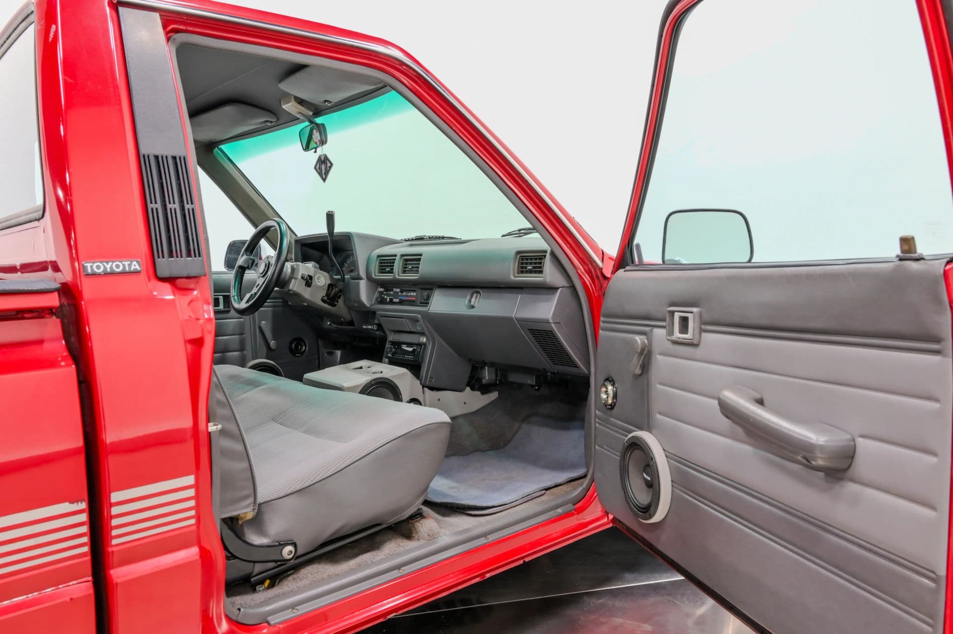 1987 Toyota Pickup Base Short Bed - thumbnail 31