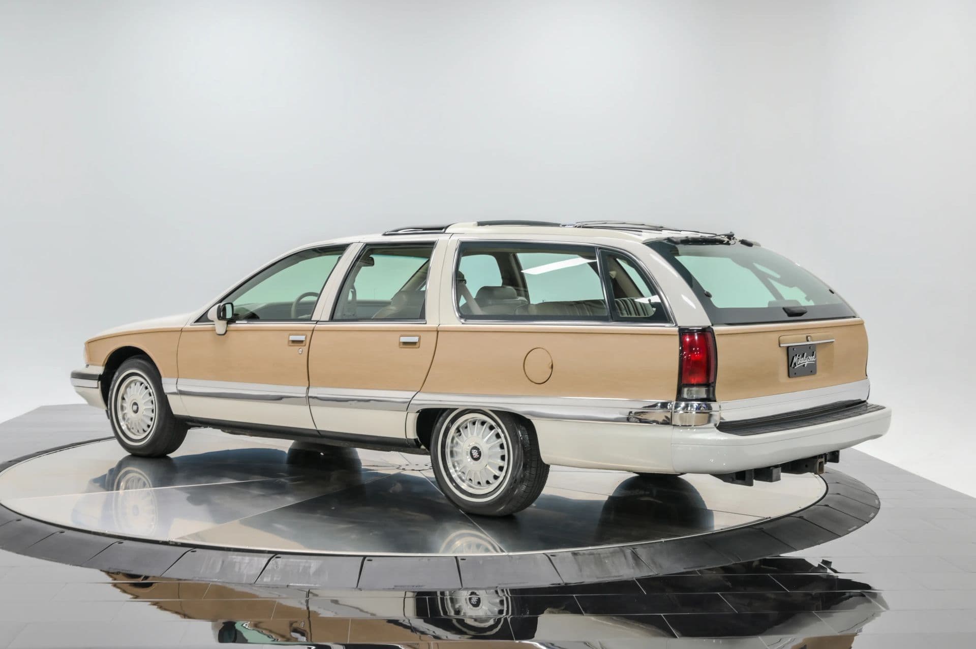 1993 Buick Roadmaster Estate Wagon 4D - thumbnail 4