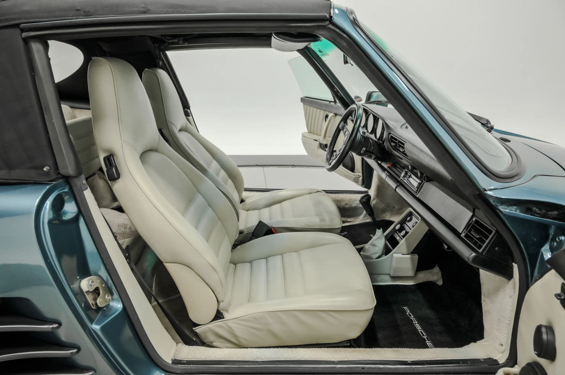 1987 Porsche 911 2D Cabriolet - thumbnail 42