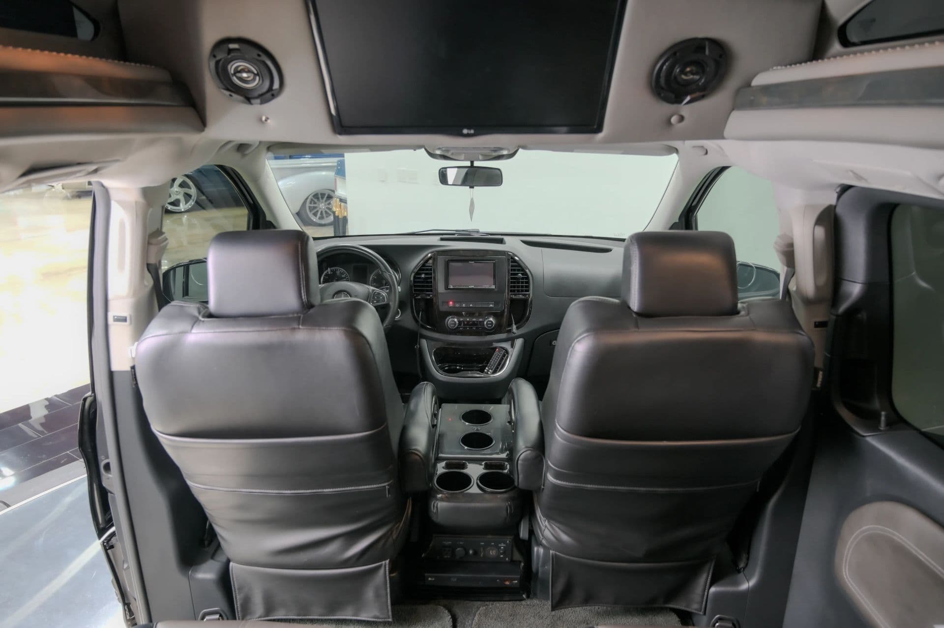 2018 Mercedes-Benz Metris Passenger Van 4D - thumbnail 30