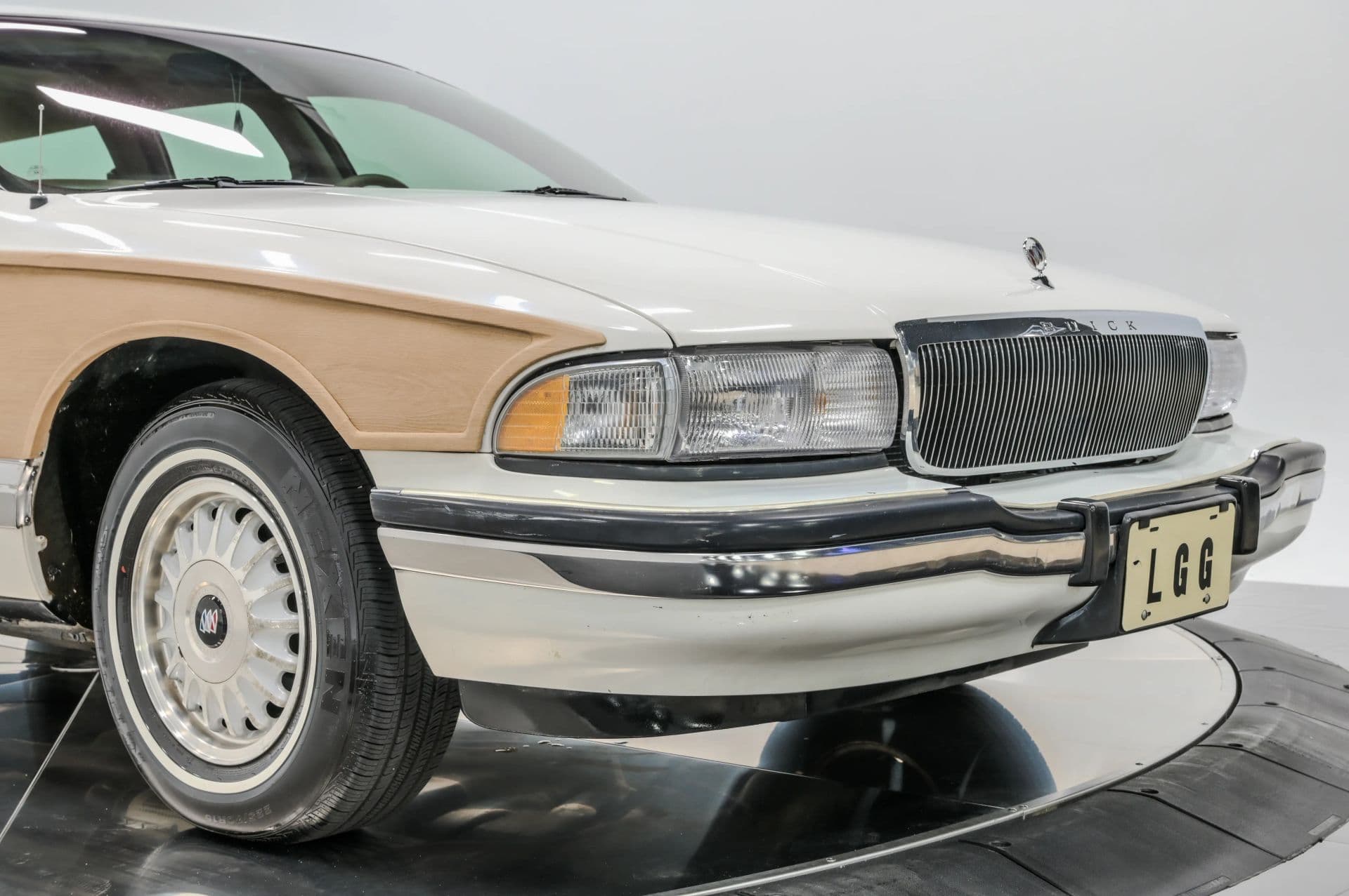 1993 Buick Roadmaster Estate Wagon 4D - thumbnail 14