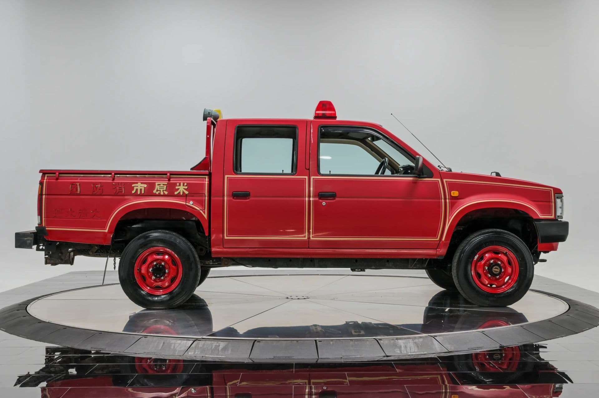 1991 Nissan Datson - thumbnail 9