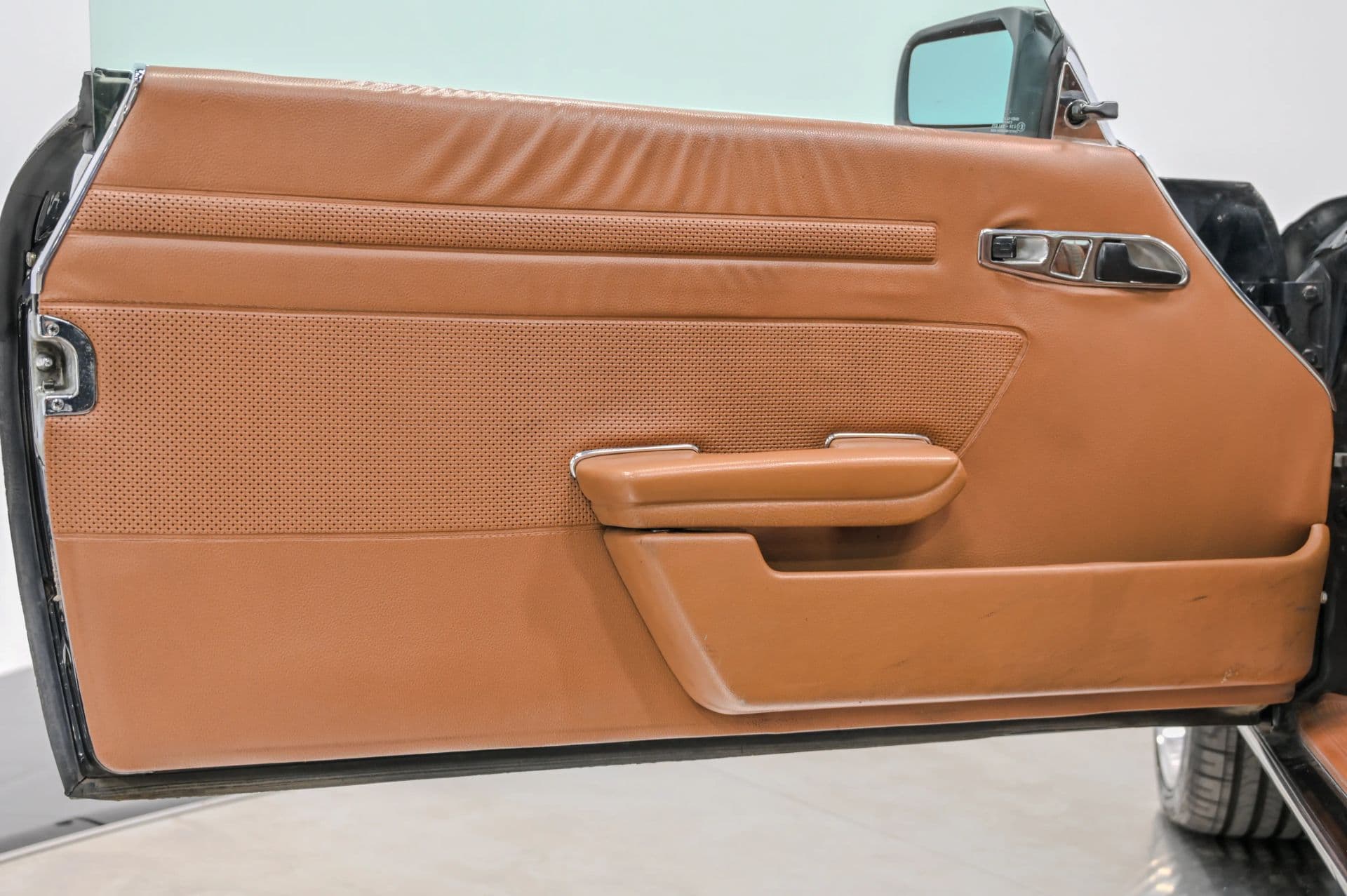 1979 Mercedes SLC - thumbnail 28