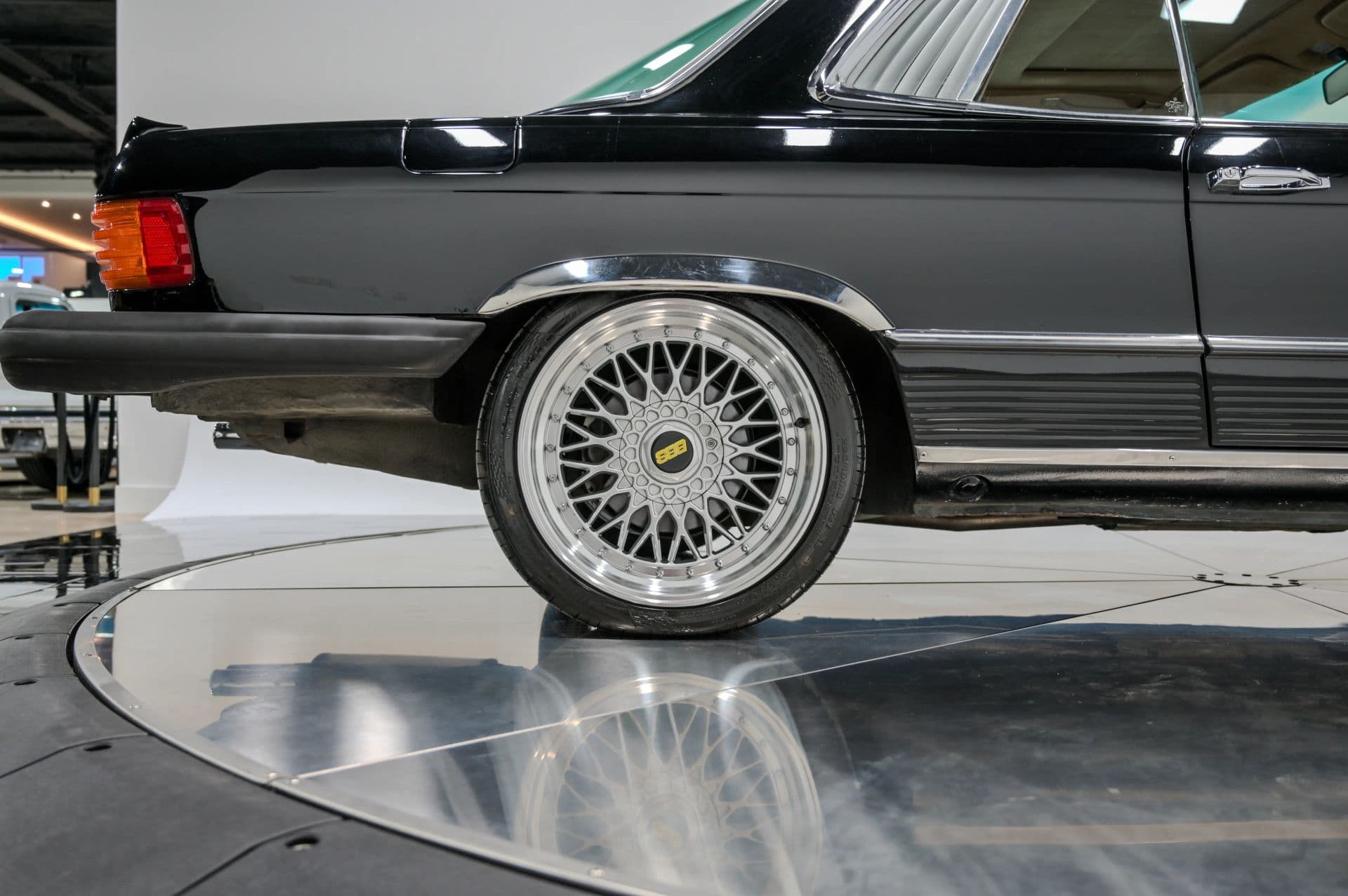 1979 Mercedes SLC - thumbnail 25