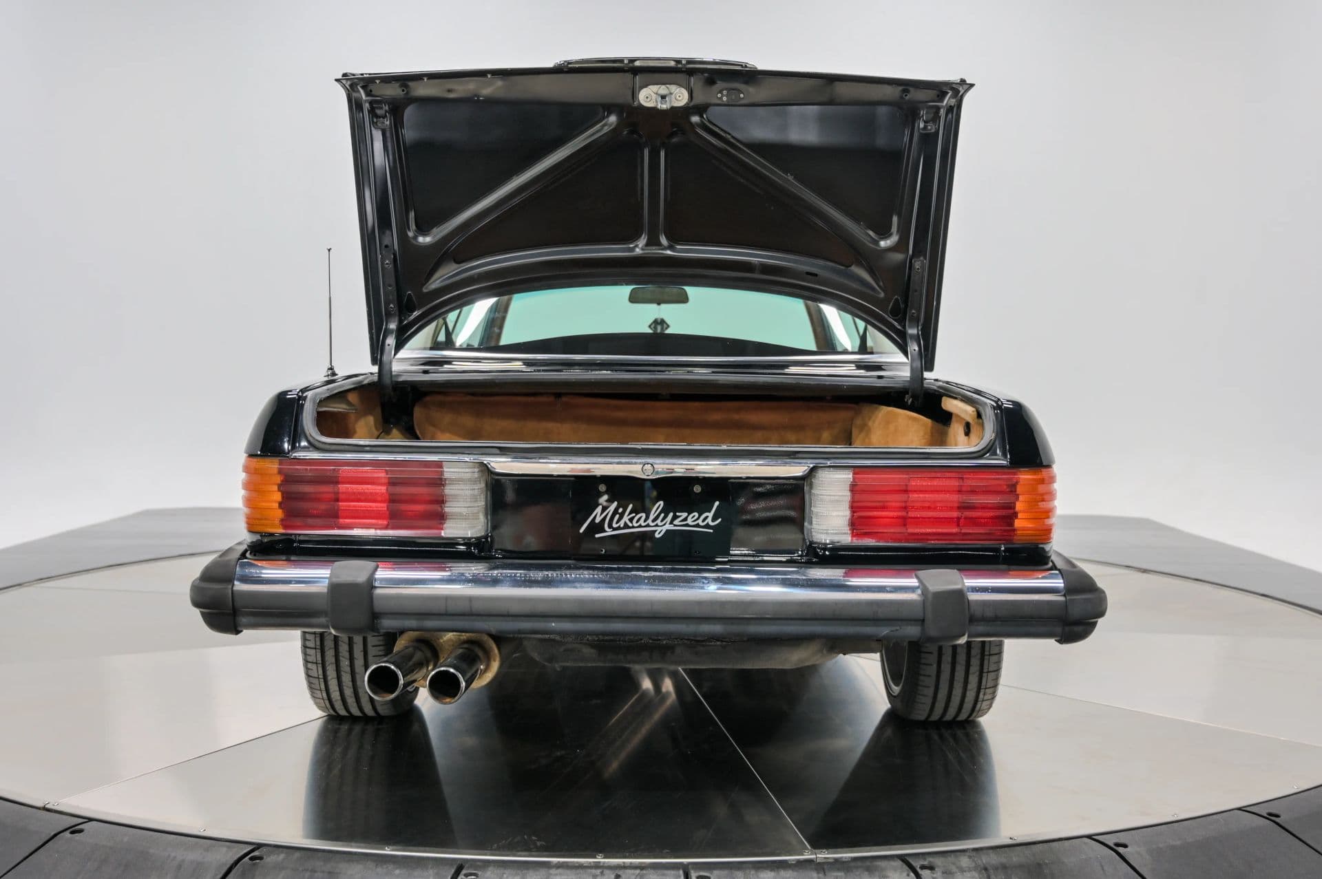 1979 Mercedes SLC - thumbnail 42