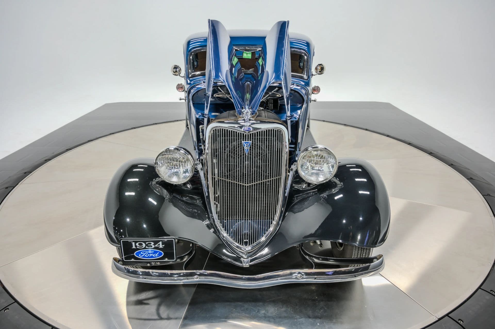 1934 FORD MODEL A - thumbnail 24