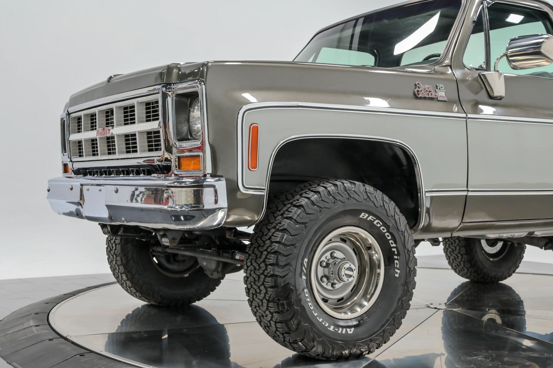 1979 GMC Sierra Grande Pick Up - thumbnail 13