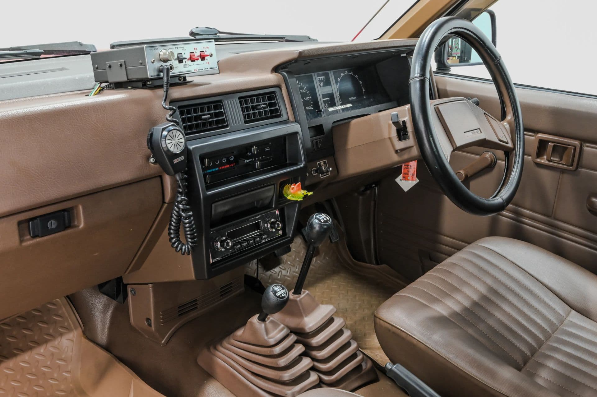 1991 Nissan Datson - thumbnail 38