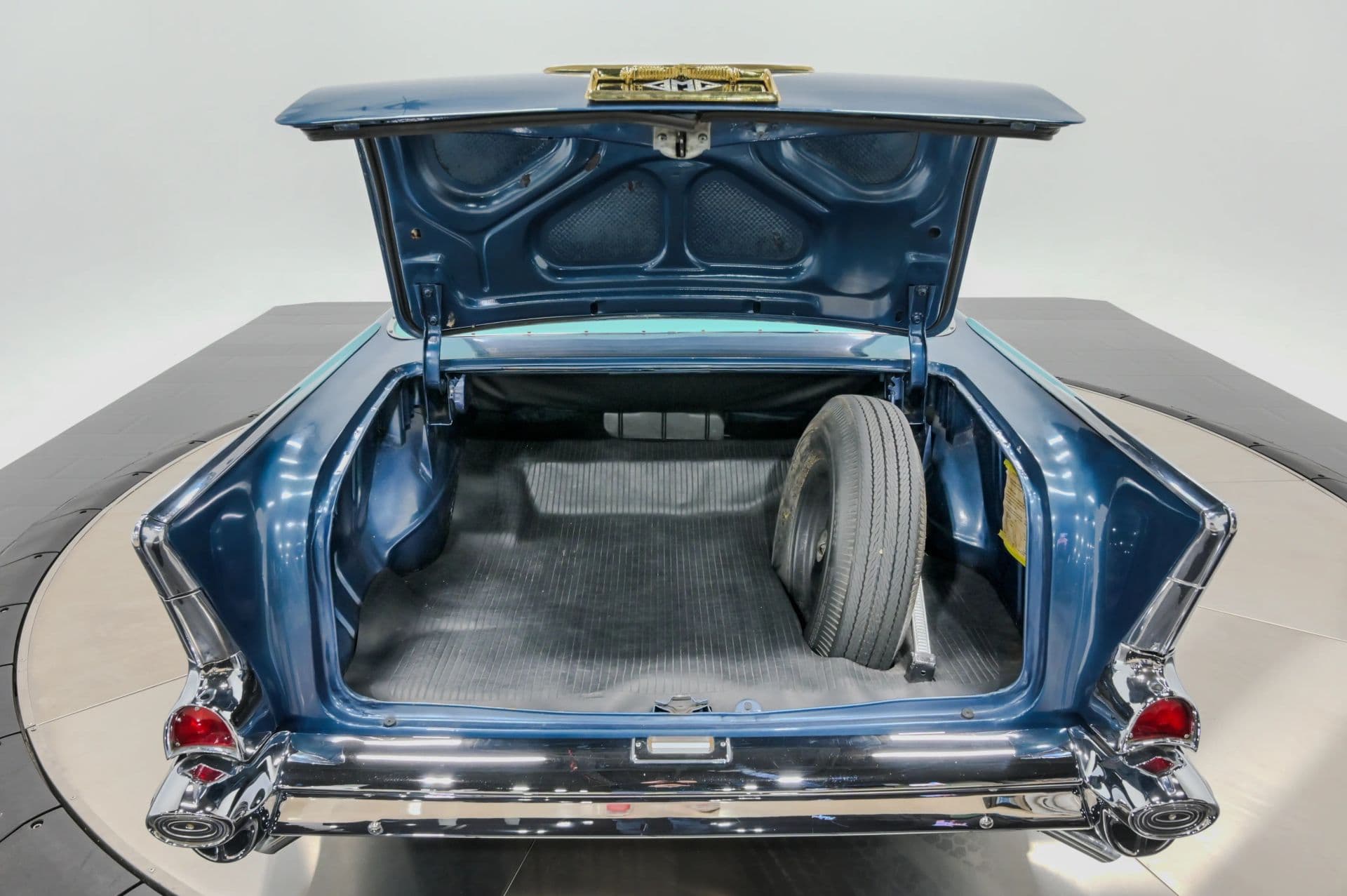 1957 Chevrolet BelAir - thumbnail 35