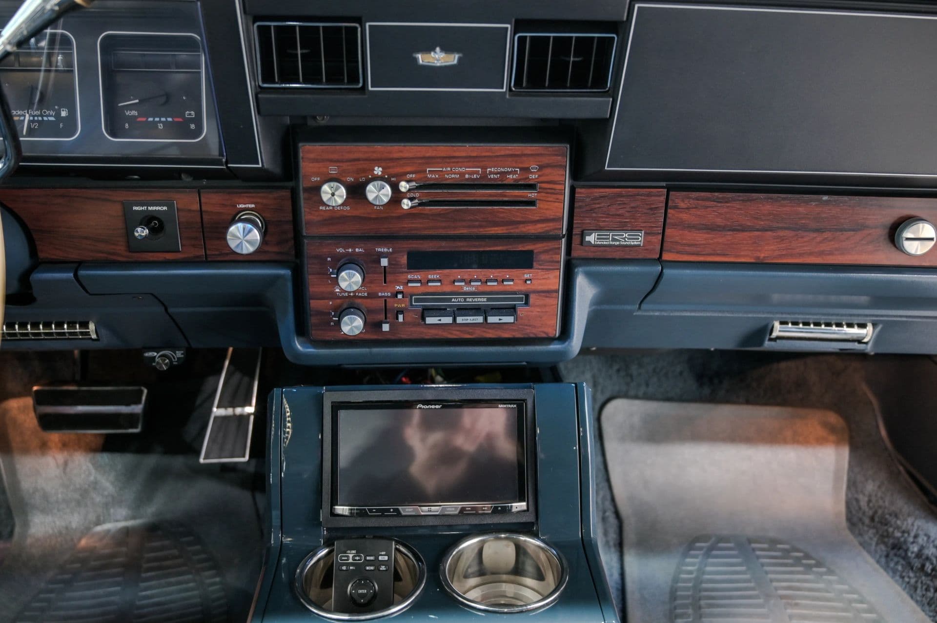 1989 Chevrolet Caprice Classic Brougham 4D Sedan - thumbnail 33