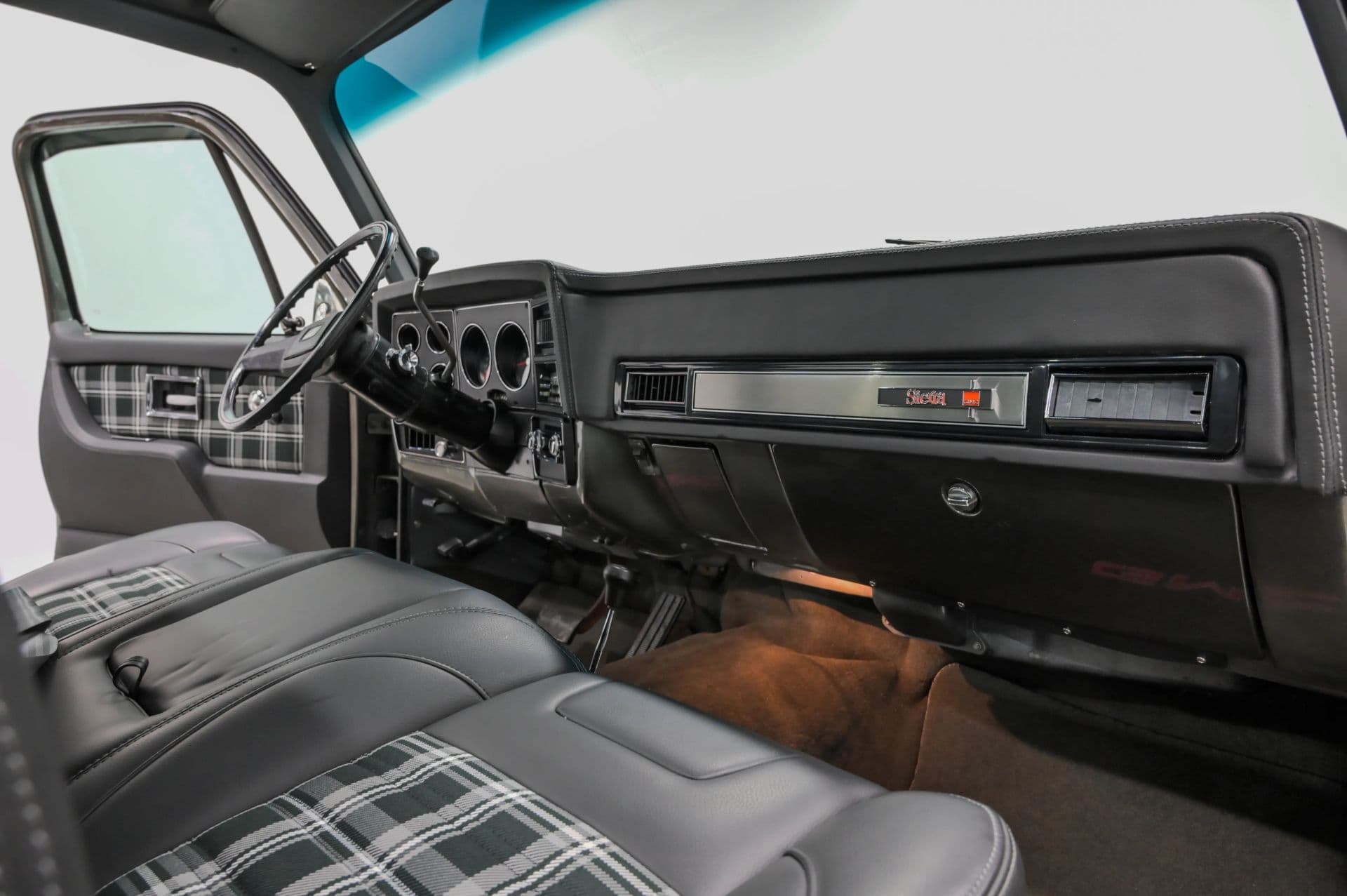 1979 GMC Sierra Grande Pick Up - thumbnail 38