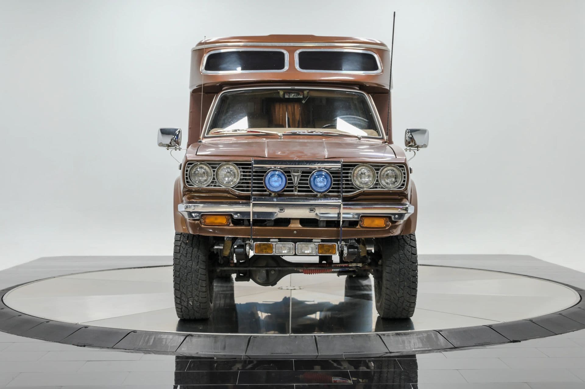 1978 Toyota Chinook - thumbnail 11