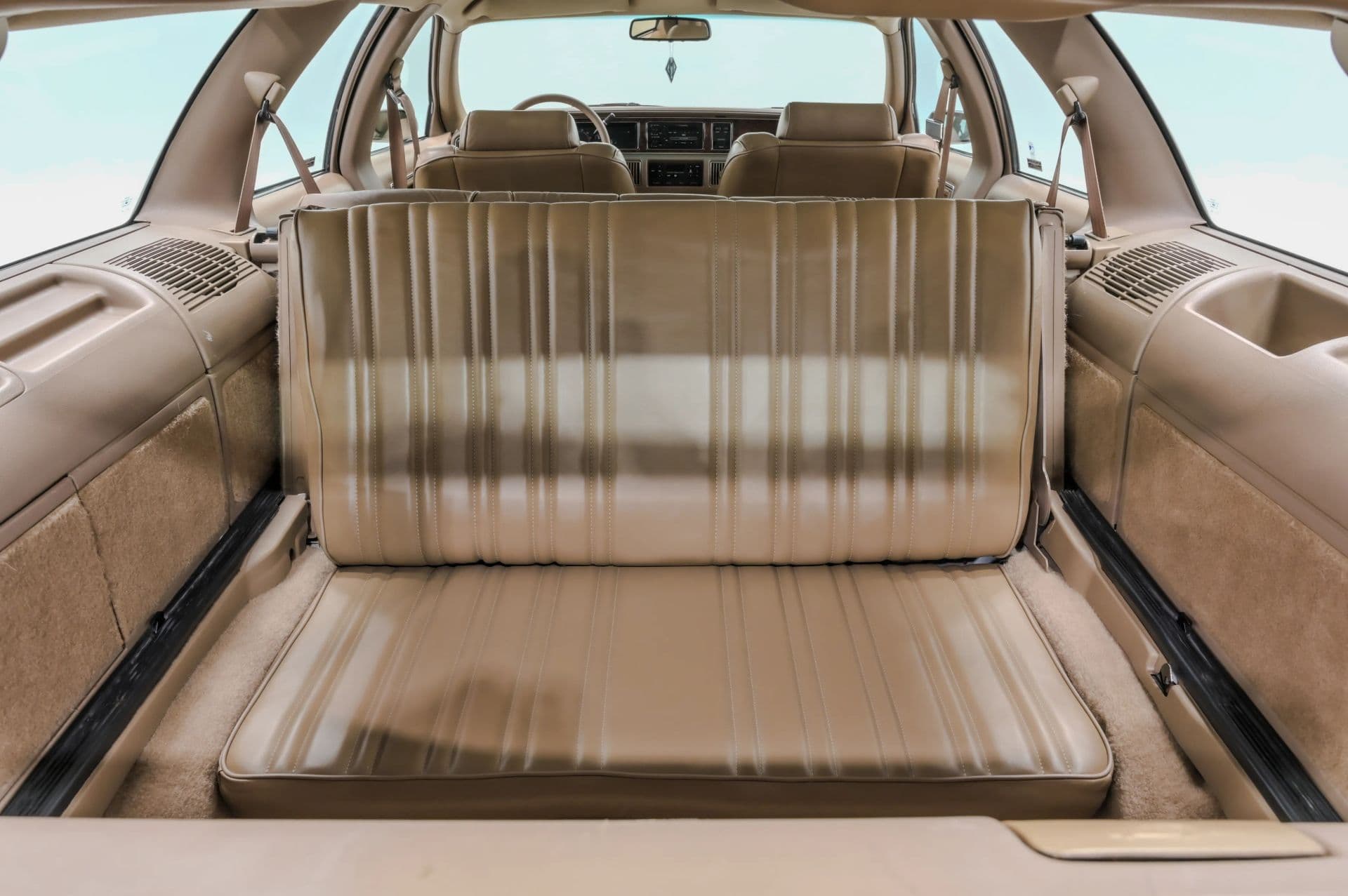 1993 Buick Roadmaster Estate Wagon 4D - thumbnail 40