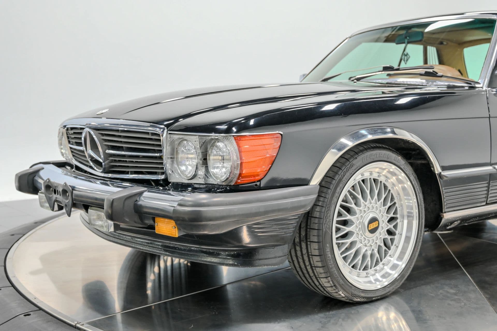 1979 Mercedes SLC - thumbnail 15