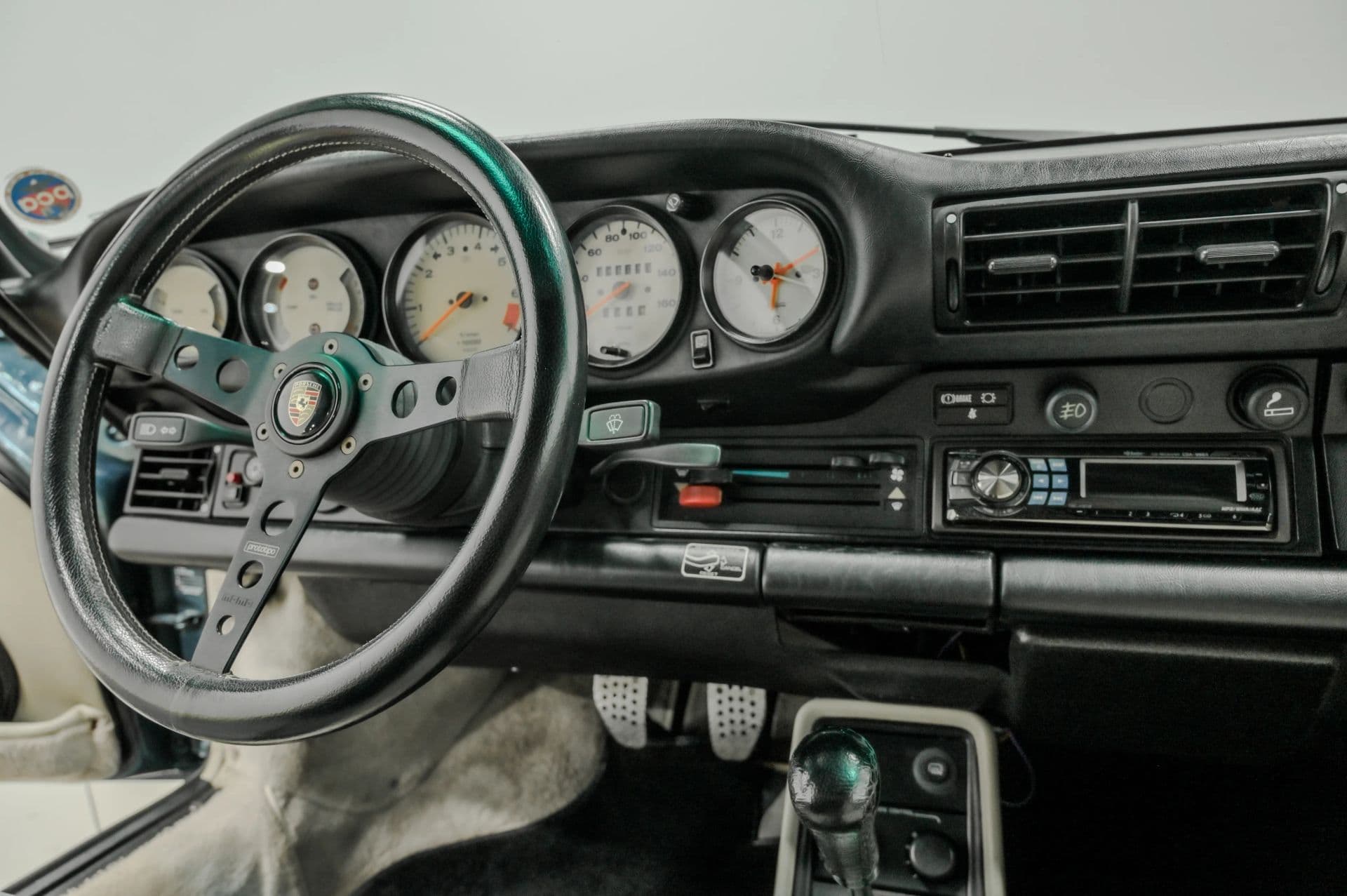 1987 Porsche 911 2D Cabriolet - thumbnail 39