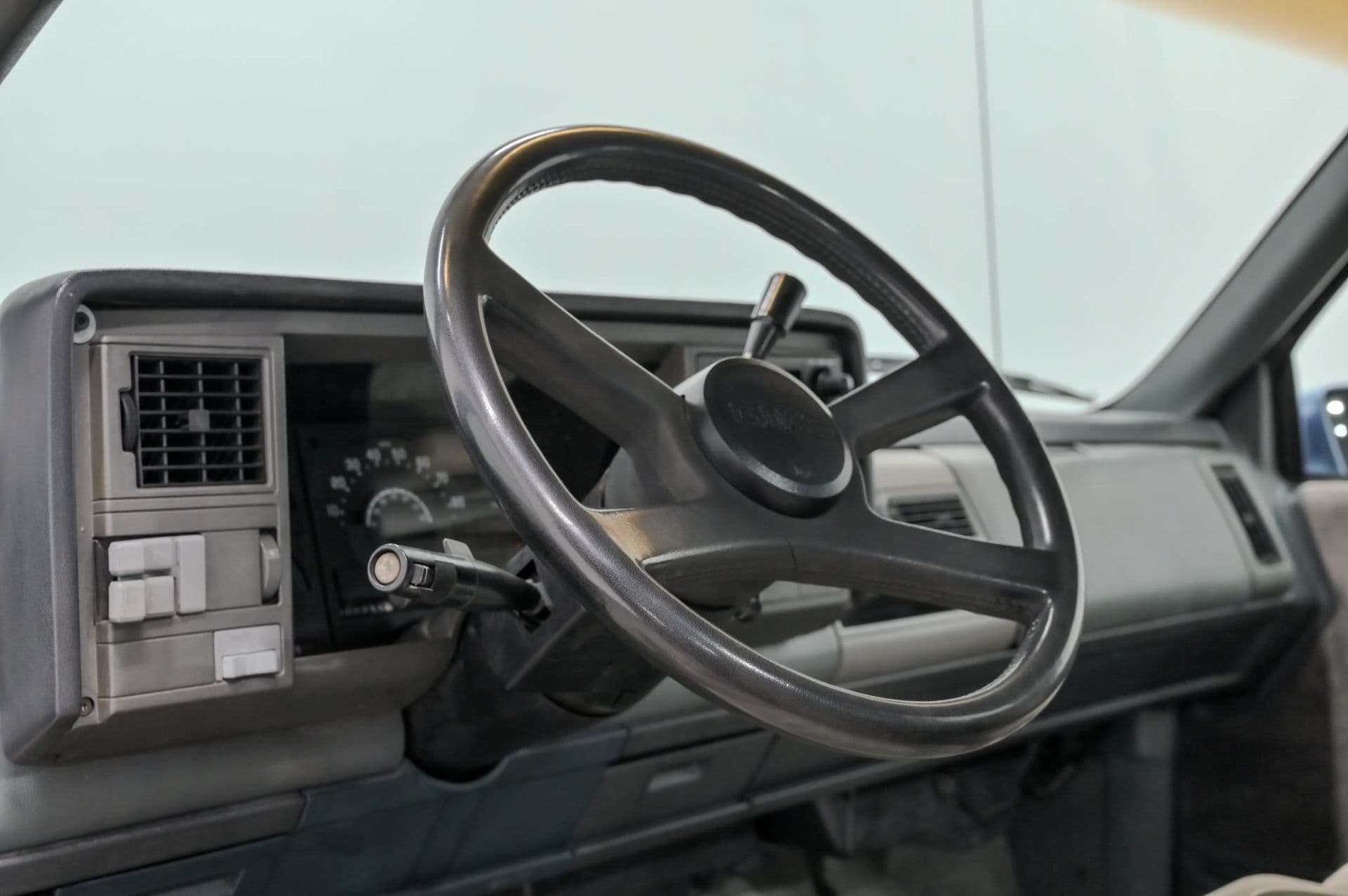 1990 GMC C/K1500 Sierra SL Reg Cab - thumbnail 32