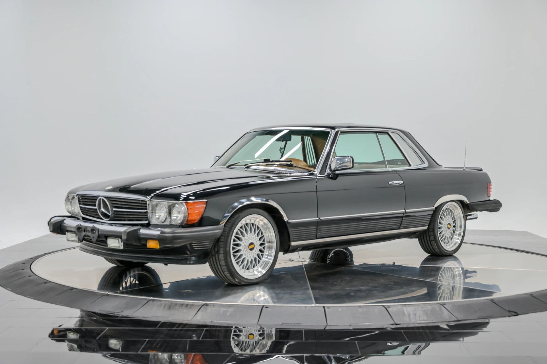1979 Mercedes SLC - thumbnail 2