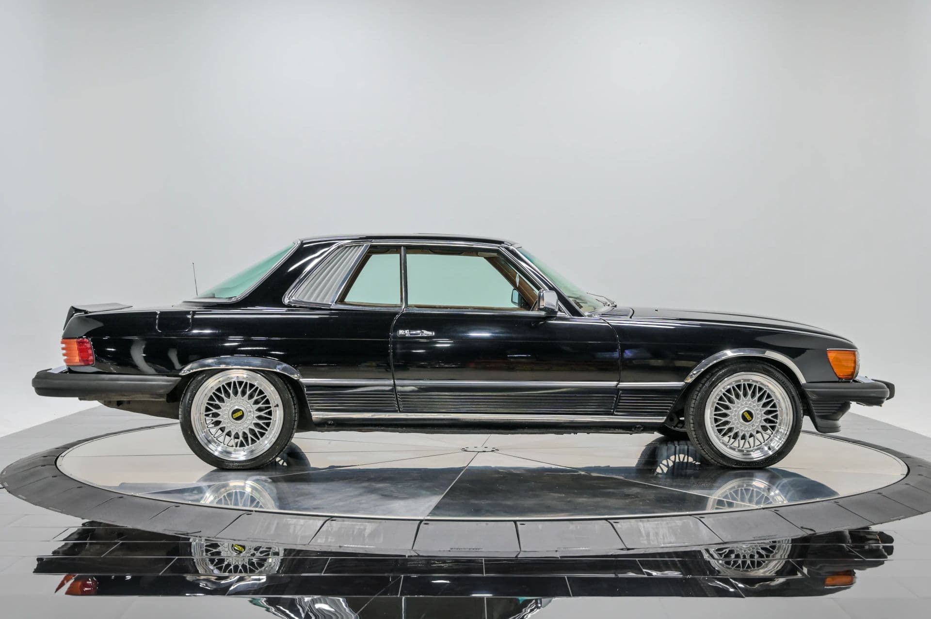 1979 Mercedes SLC - thumbnail 10