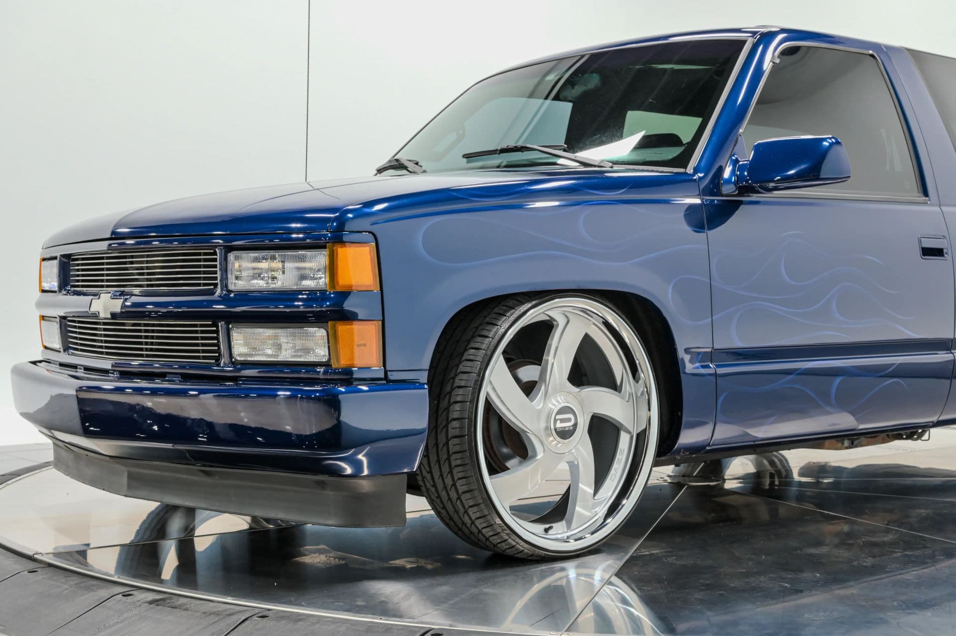 1997 Chevrolet Tahoe Sport Utility 2D - thumbnail 13