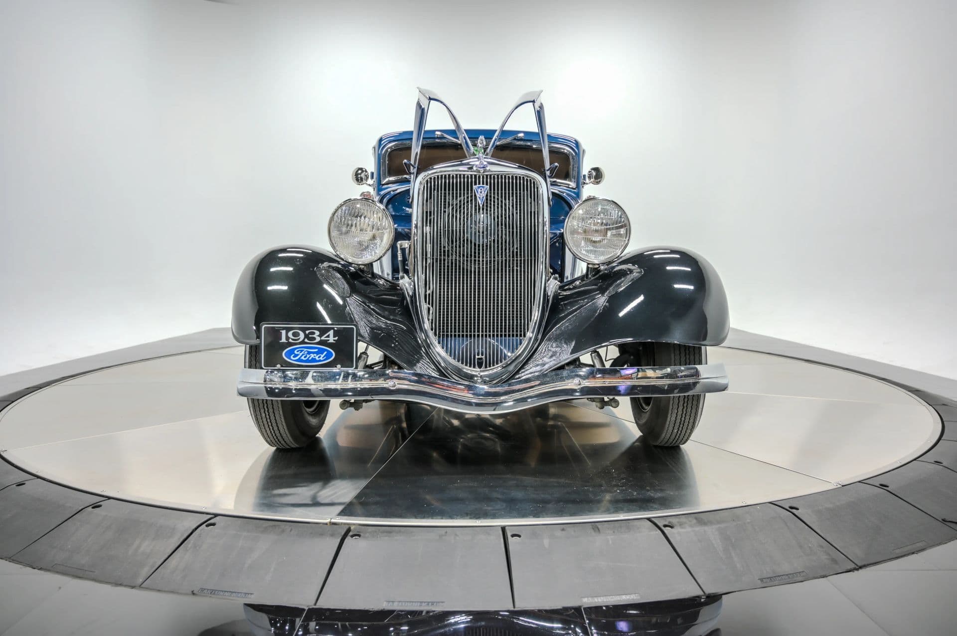 1934 FORD MODEL A - thumbnail 23