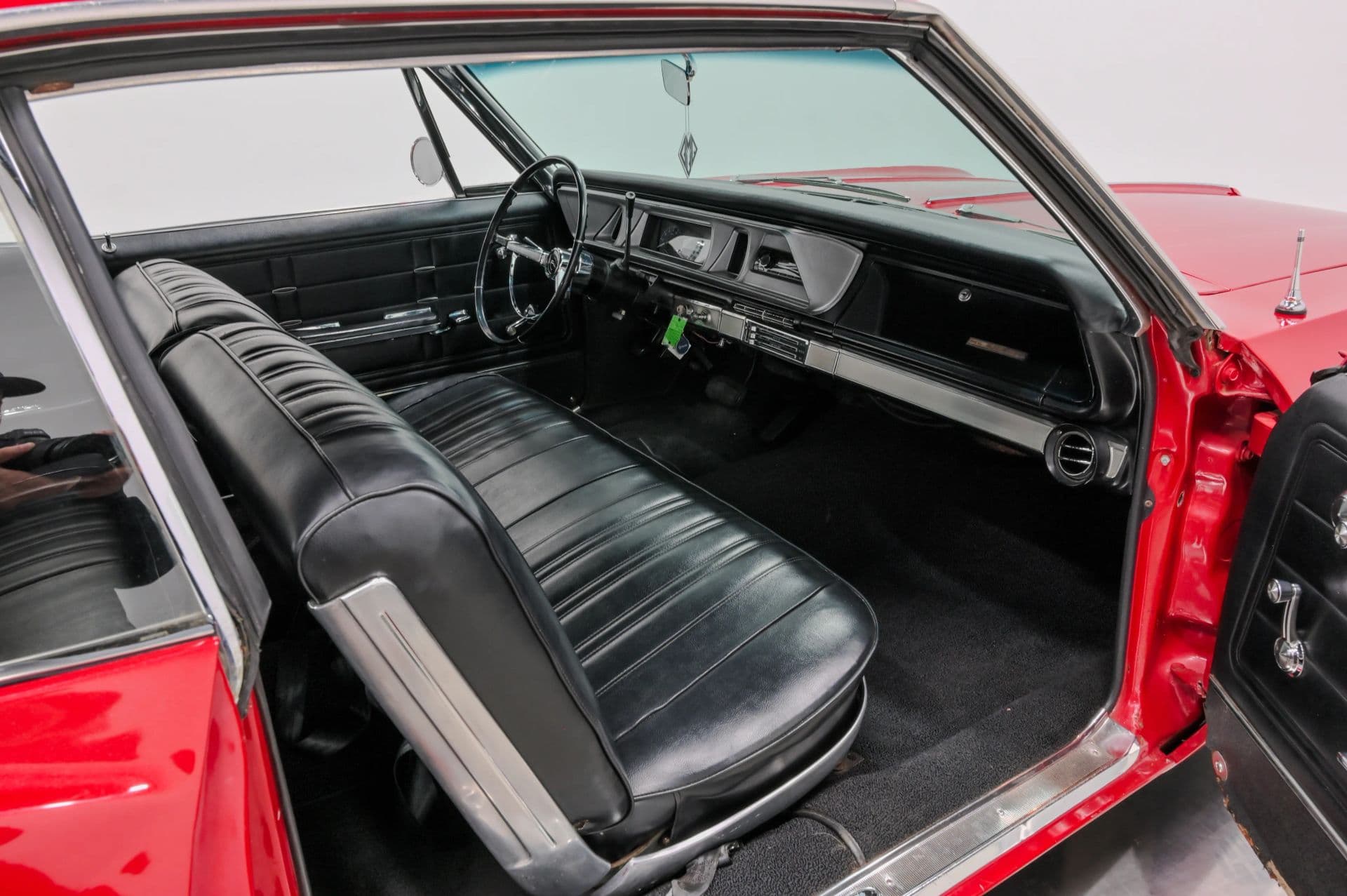 1966 Chevrolet Impala S - thumbnail 33