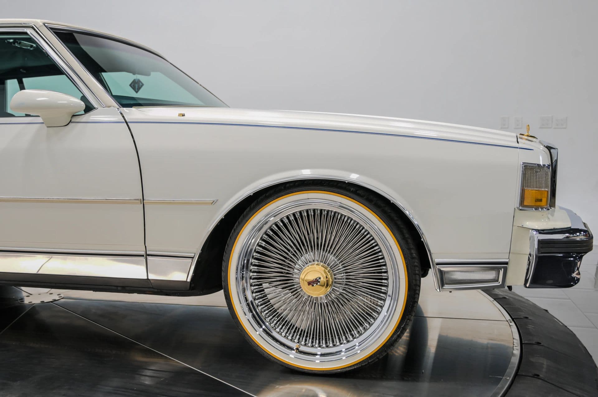 1989 Chevrolet Caprice Classic Brougham 4D Sedan - thumbnail 26