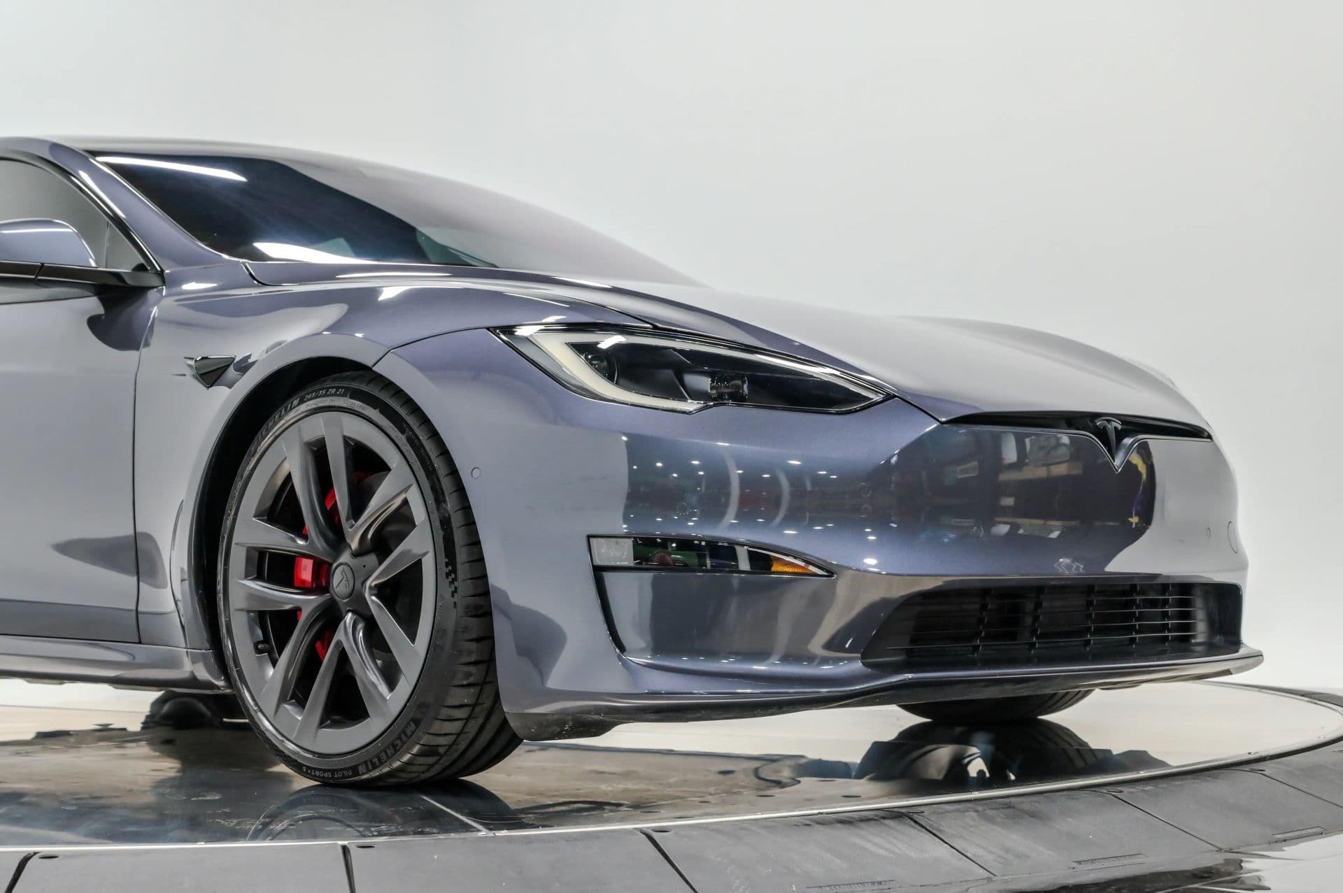 2022 Tesla Model S Plaid Sedan 4D - thumbnail 16